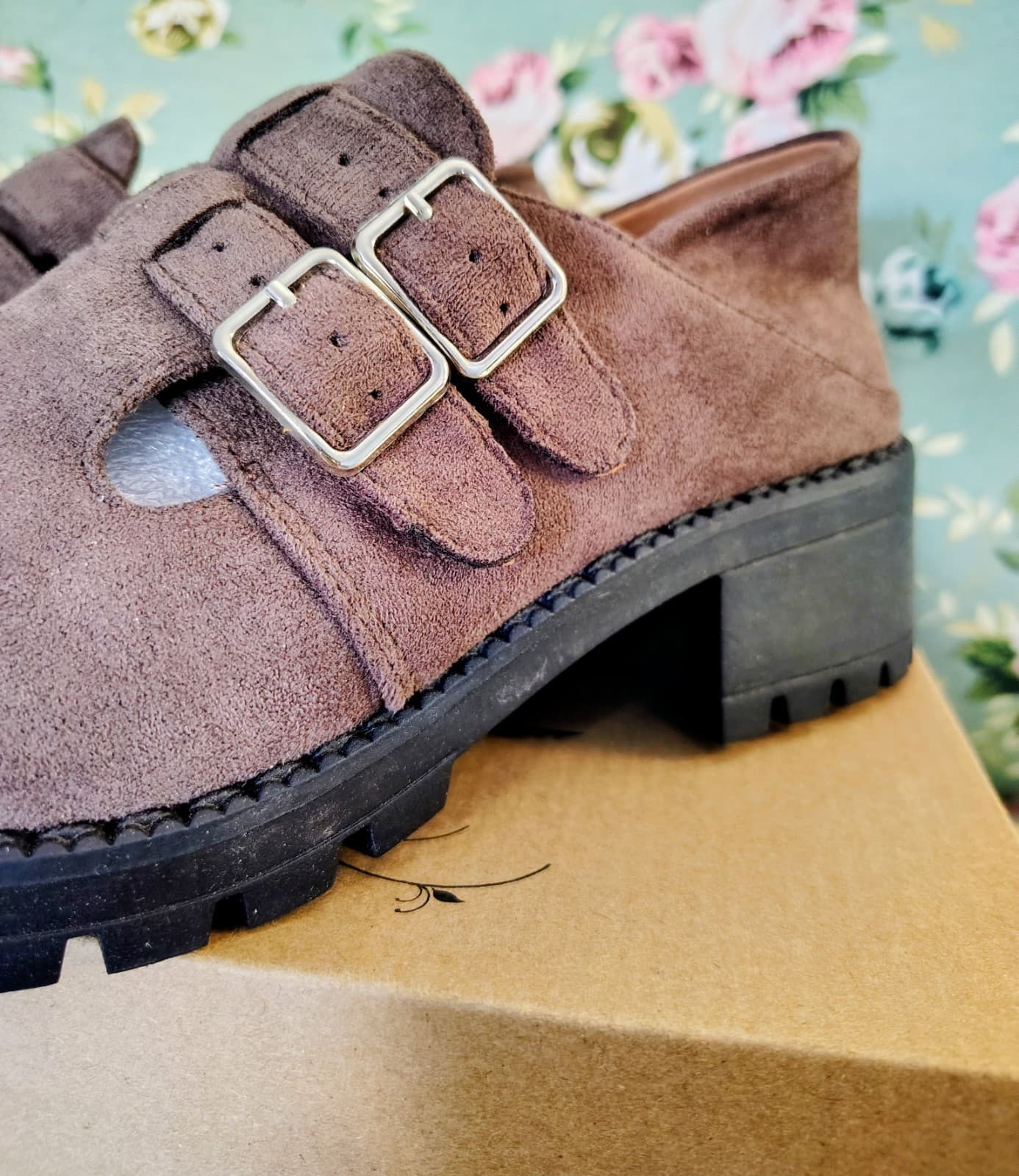 NIB Brown Faux Leather Ankle Boots Platform, Size 9 - Thumbnail 2