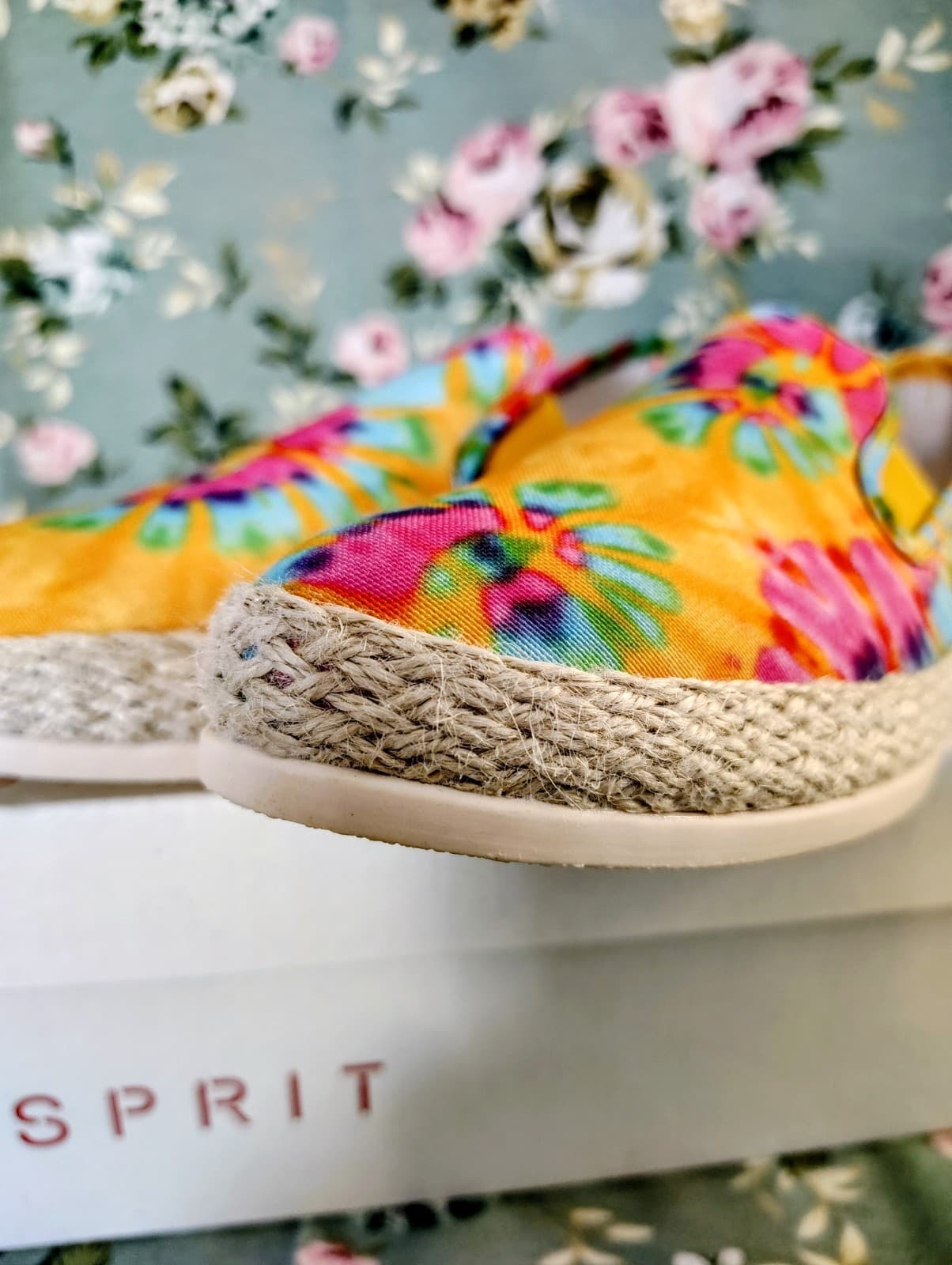 NIB Espirit Erika Yellow Pink Tie-Dye Espadrille Sneakers Womens Shoes Size 8 - Thumbnail 2