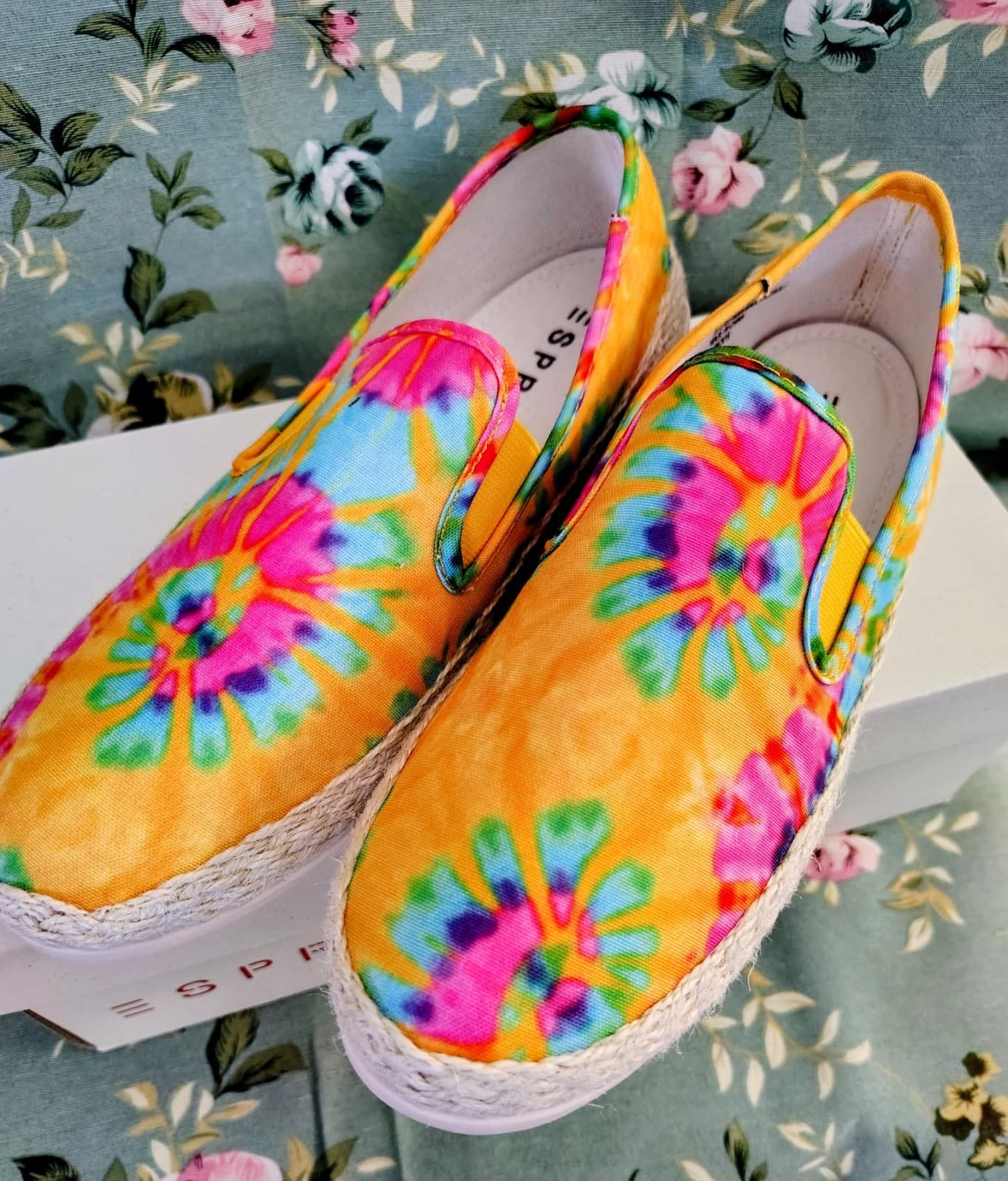 NIB Espirit Erika Yellow Pink Tie-Dye Espadrille Sneakers Womens Shoes Size 8 - Thumbnail 5