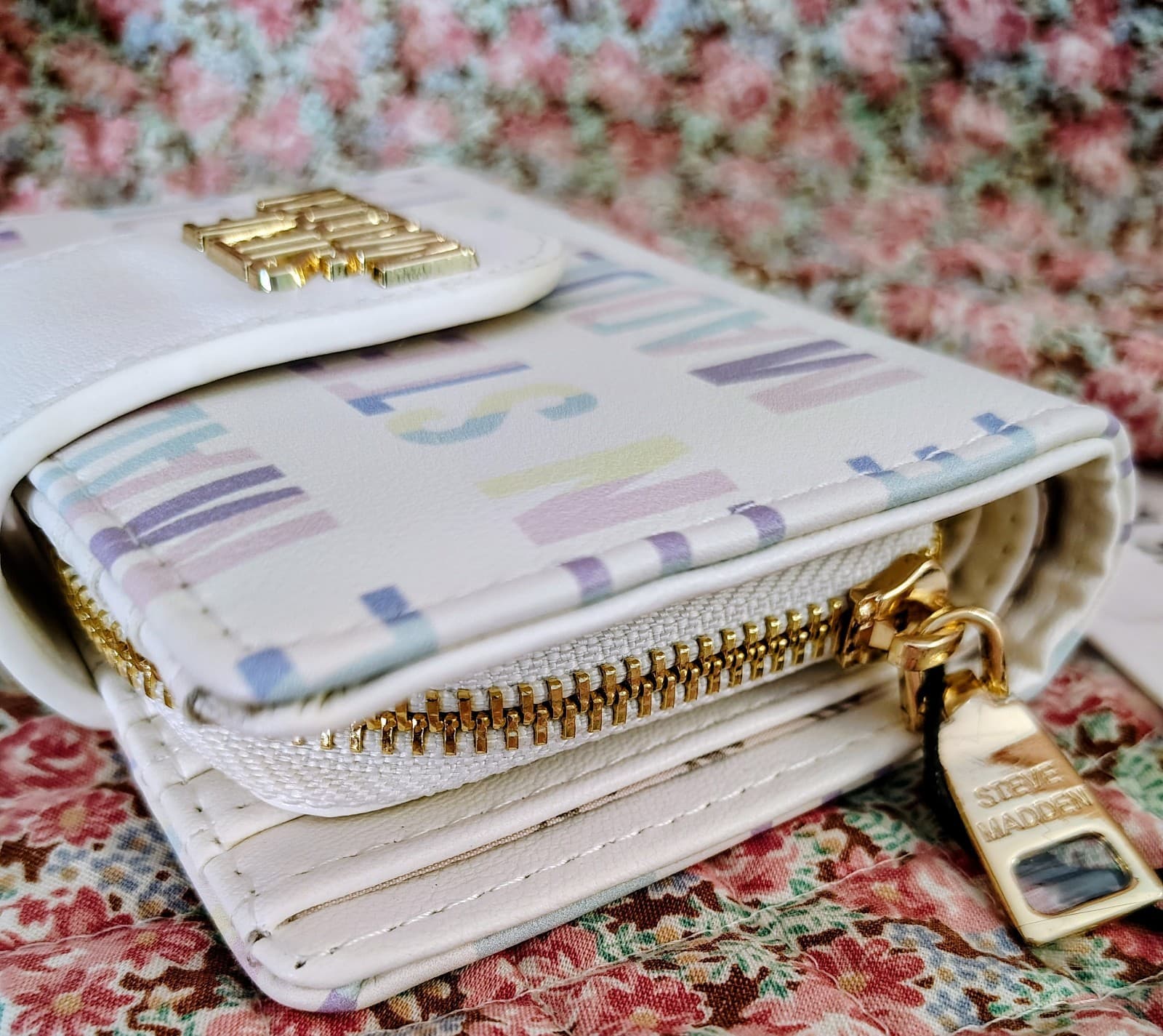 NWT Steve Madden Wallet White Multi Snap, MSRP $54 - Thumbnail 8
