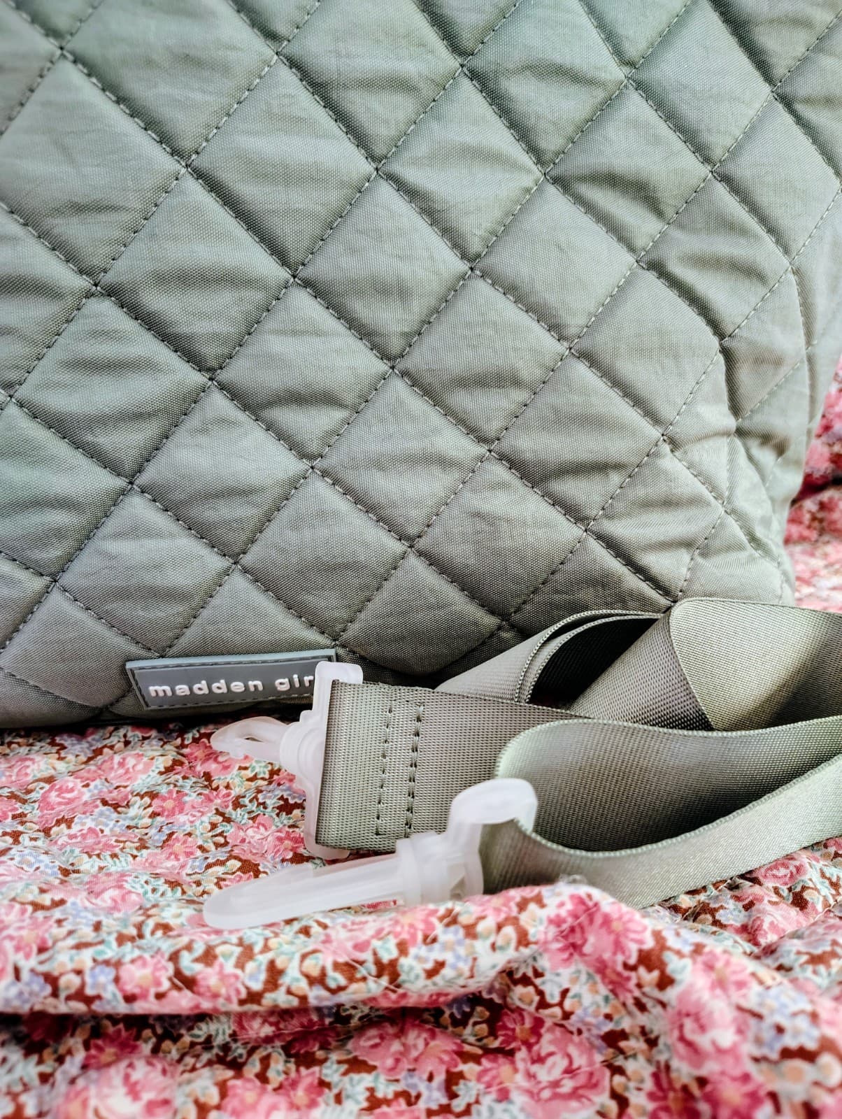 Madden Girl Quilted Tote Bag Sage Green, Removable Long Shoulder Strap - Thumbnail 10