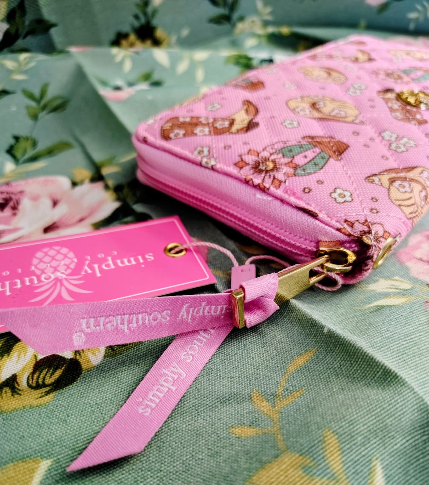 NWT Simply Southern Pink Western Wallet Wristlet, Cowboy Boots & Cactus Print - Thumbnail 3