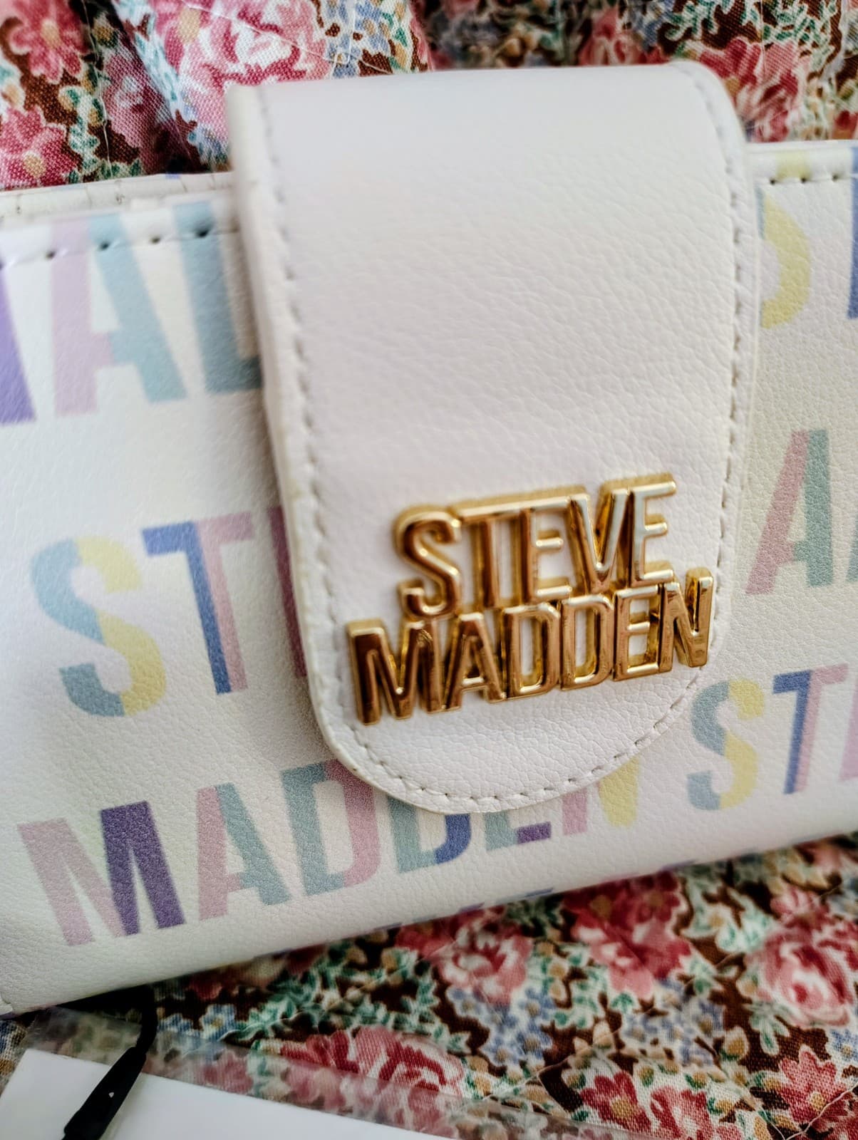 NWT Steve Madden Wallet White Multi Snap, MSRP $54 - Thumbnail 2
