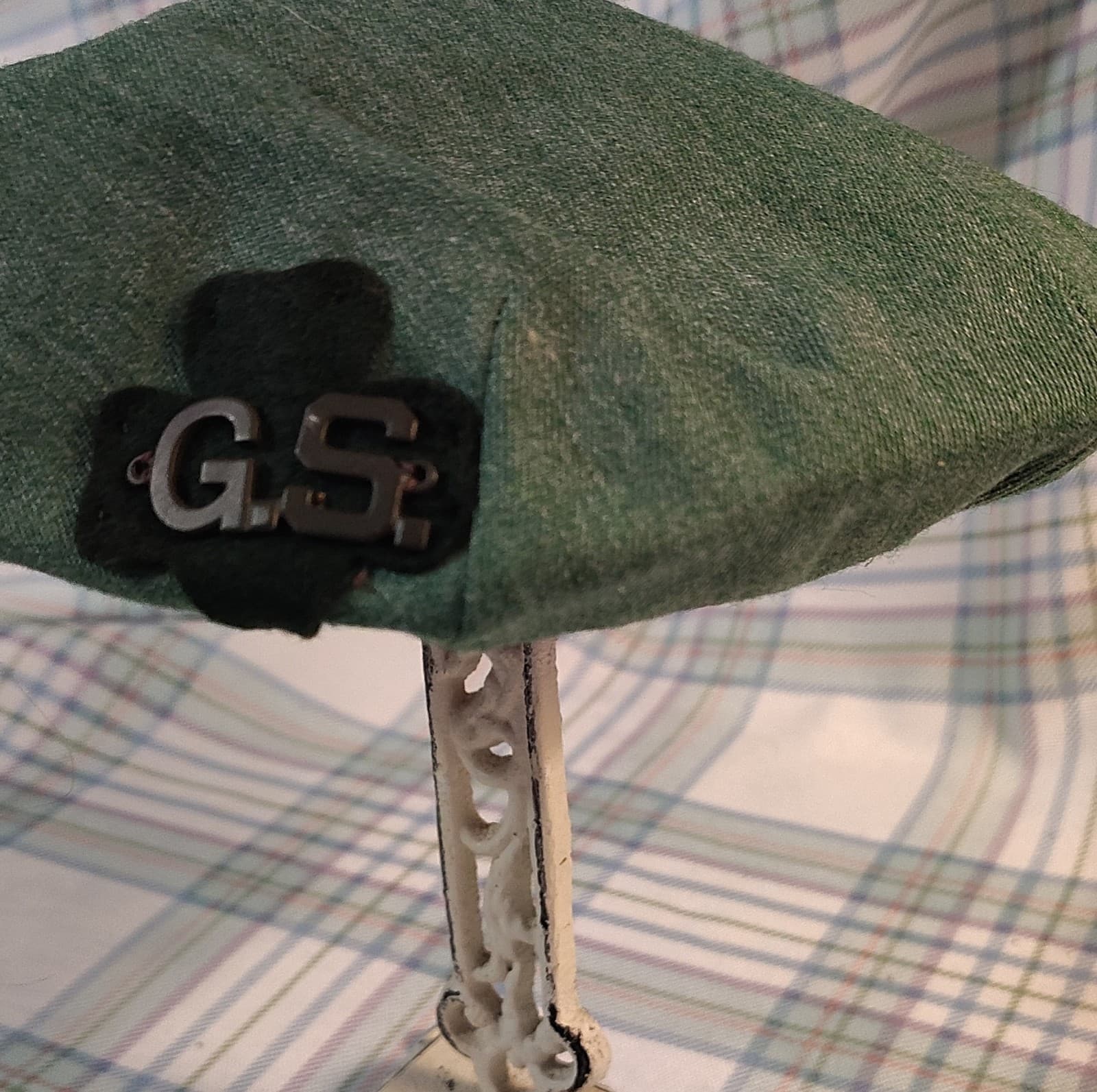 Vintage Girl Scouts & Girl Guides Green Beret Hat Large New York NY GS Insignia