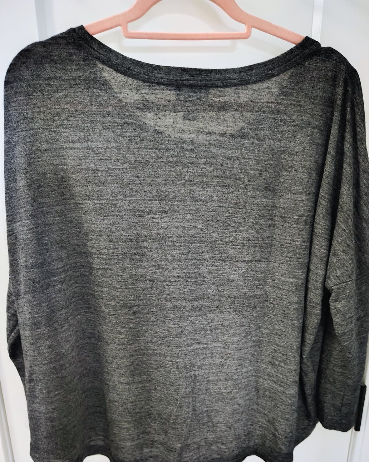 heathered gray Old Navy t-shirt, XL petite, long sleeves - Thumbnail 3