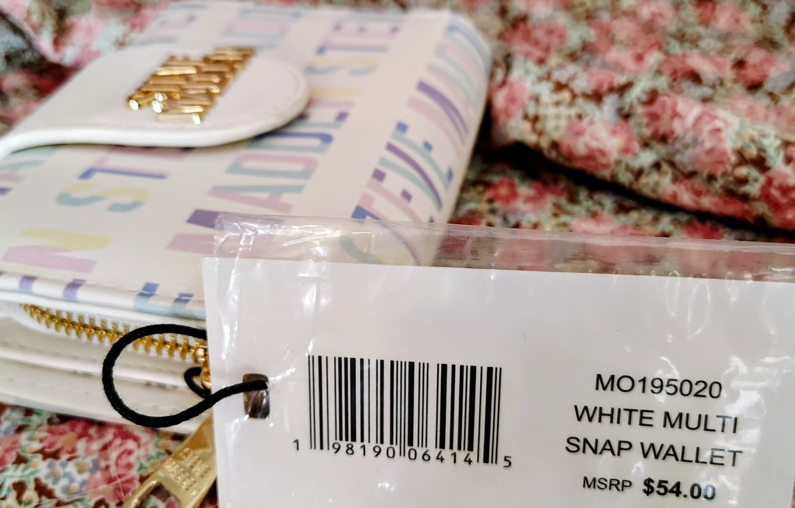 NWT Steve Madden Wallet White Multi Snap, MSRP $54 - Thumbnail 10