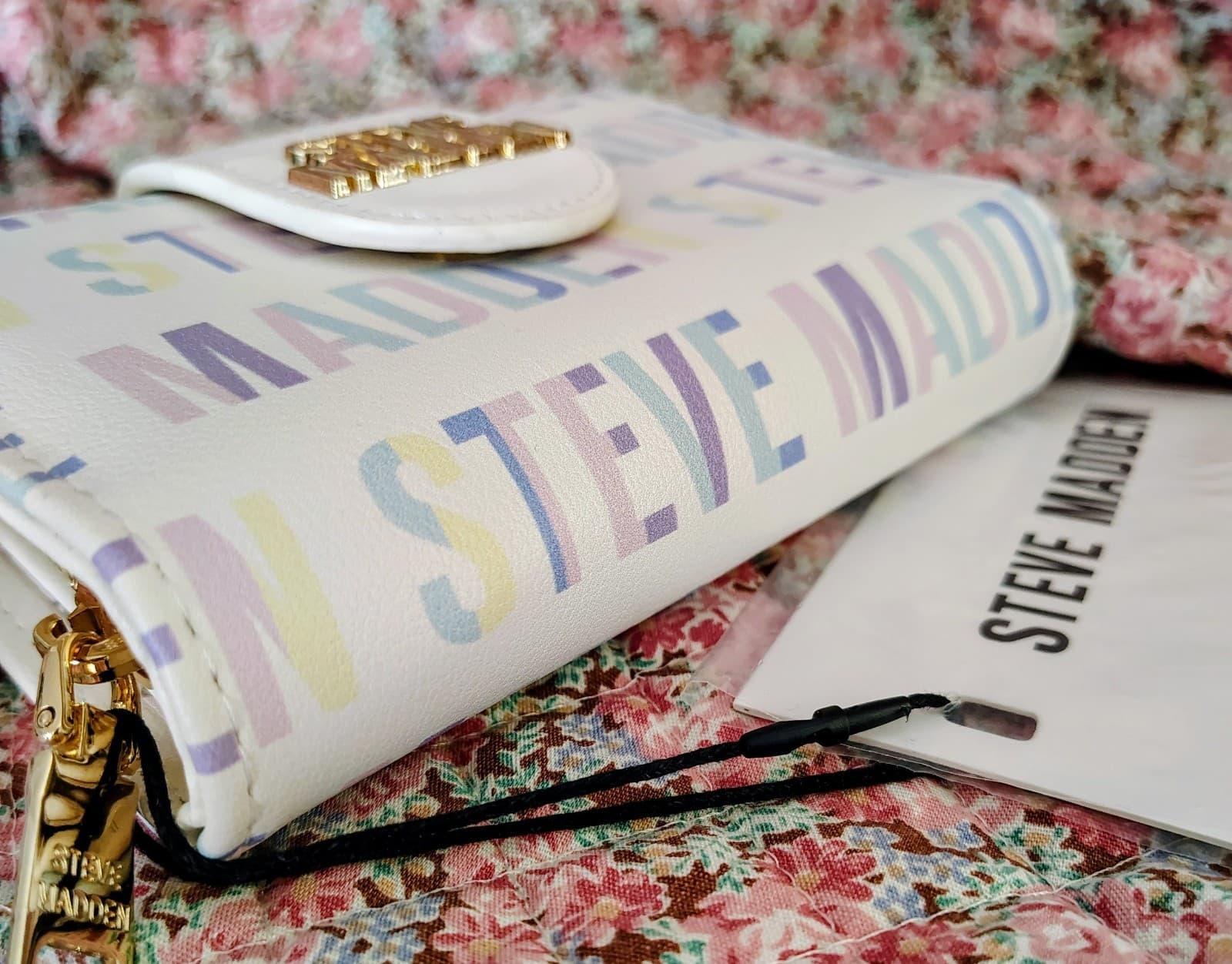 NWT Steve Madden Wallet White Multi Snap, MSRP $54 - Thumbnail 7