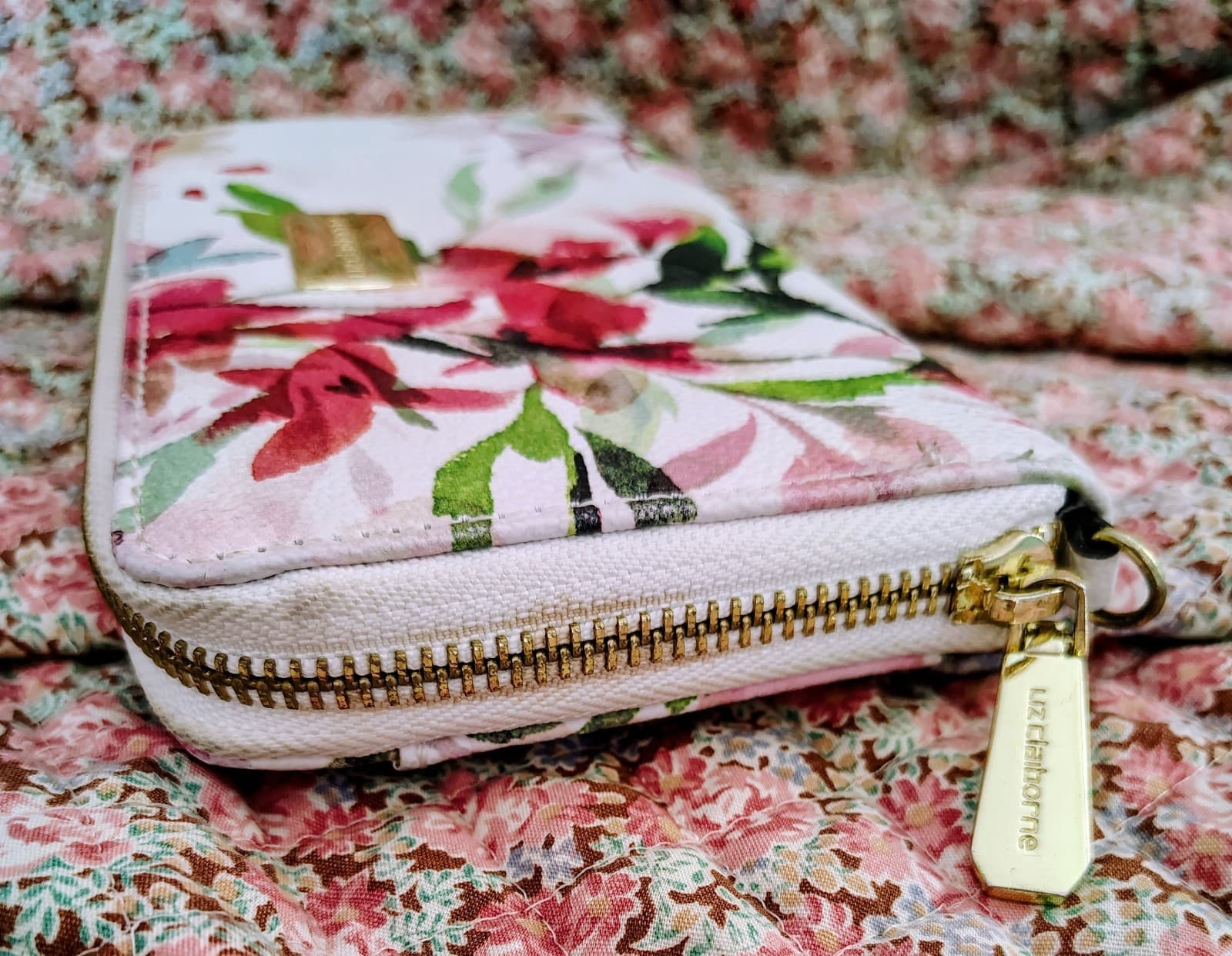 Liz Claiborne Floral Credit Card Zip-Around Wallet, Wristlet, Clutch, NWOT - Thumbnail 3