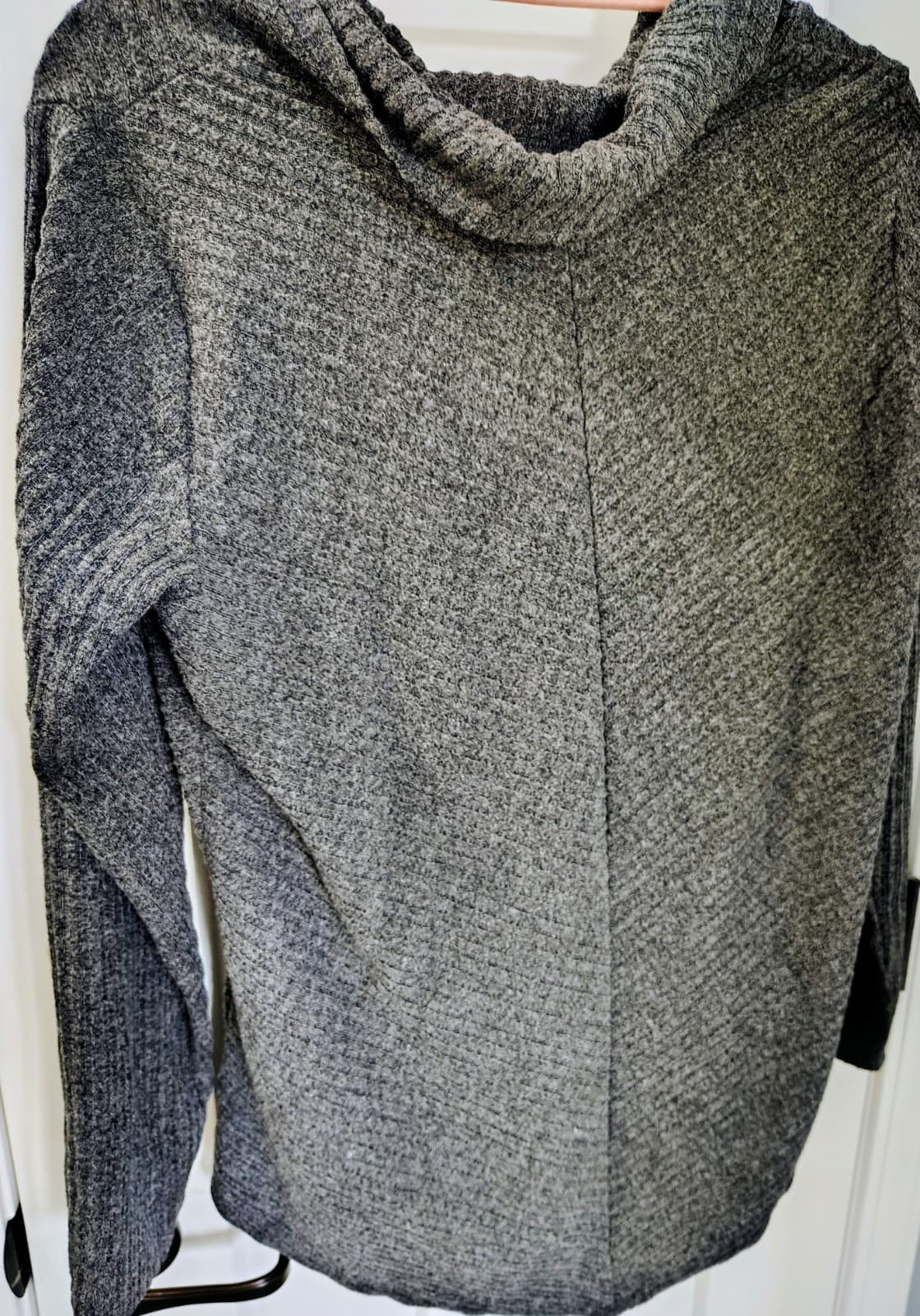 AGB Black and White Cowl Neck Sweater Super Soft Women's Size Large - Thumbnail 4