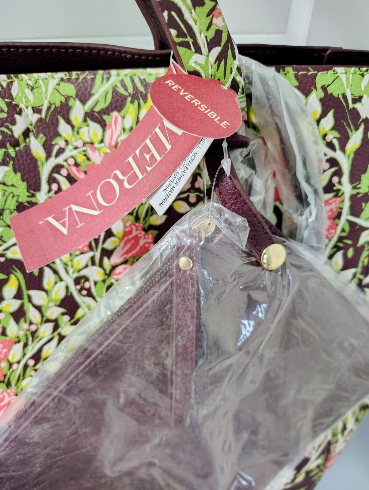 NWT Merona Floral Tote Bag Reversible With Matching Pouch MSRP $36.99 - Thumbnail 3