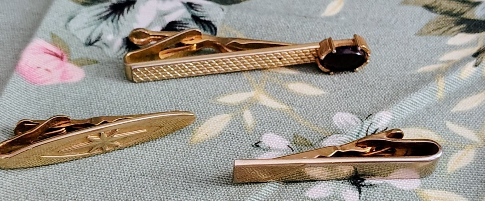 4 Vintage Gold Tie Clips, Swank, Shields
