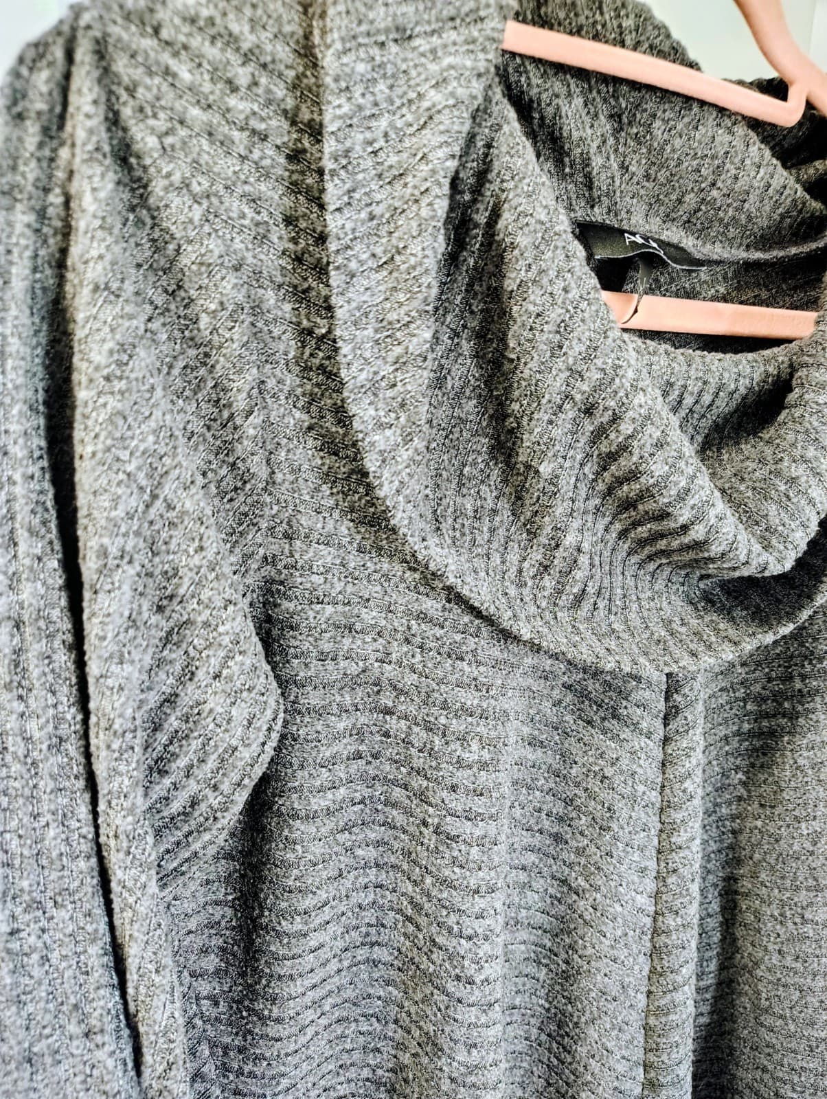 AGB Black and White Cowl Neck Sweater Super Soft Women's Size Large - Thumbnail 3