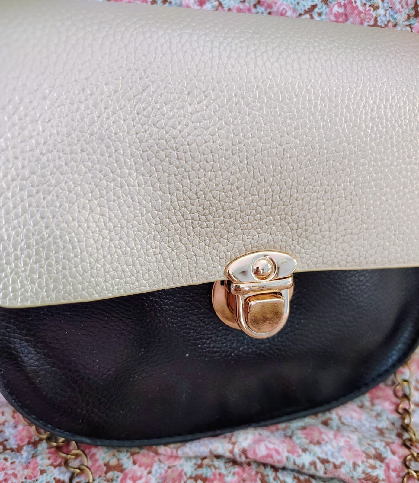 Saddle Bag Shoulder Bag, Gold Chain, Purse, Clutch - Thumbnail 2