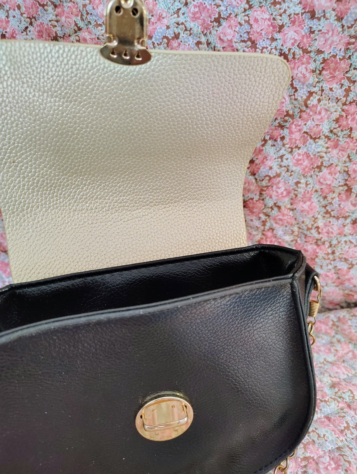 Saddle Bag Shoulder Bag, Gold Chain, Purse, Clutch - Thumbnail 4
