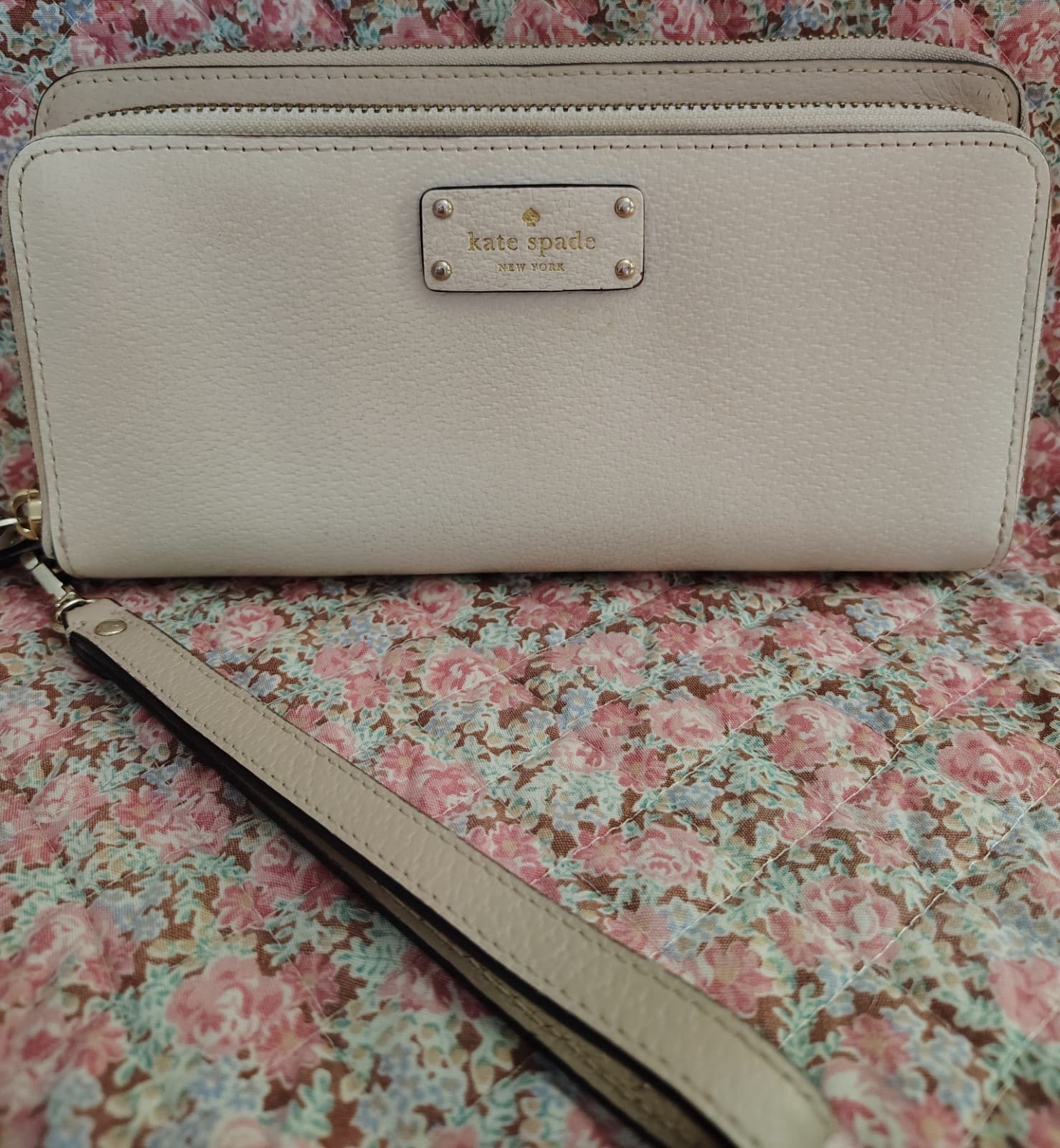 Kate Spade New York Grove Street Ivory Peppled Leather Double Wallet