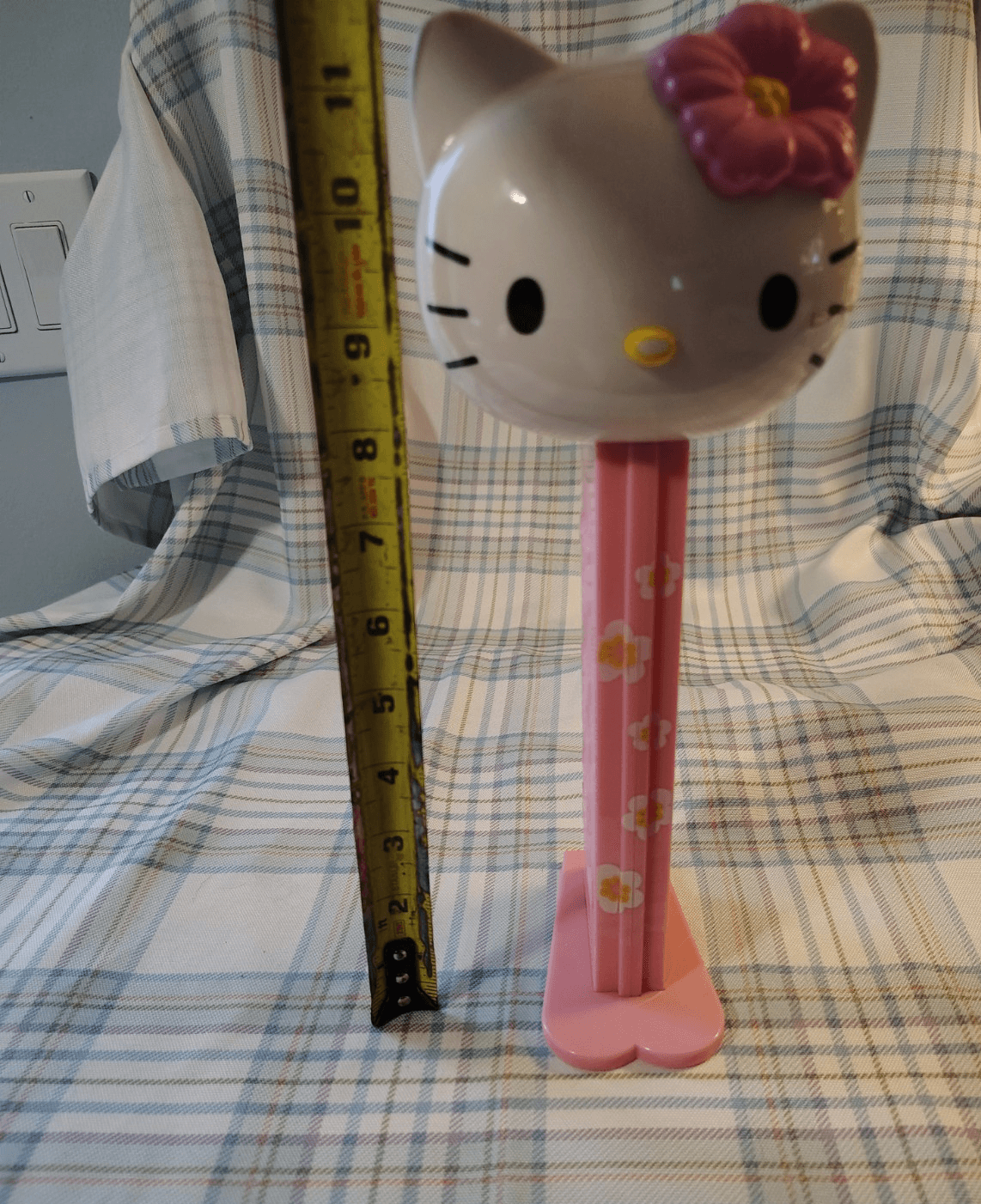 Hello Kitty Giant Pez Dispenser Pink Flower Collectible Cartoon Character