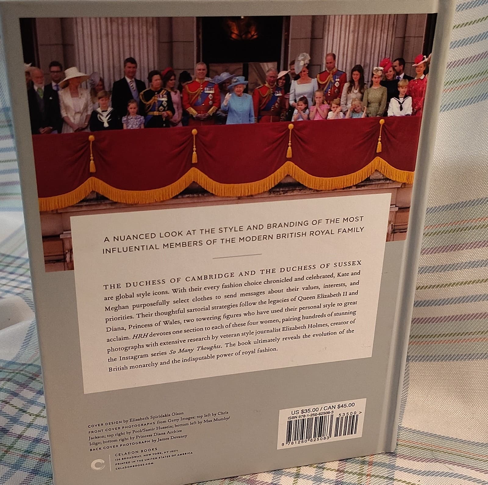 Elizabeth Holmes HRH: So Many Thoughts on Royal Style (2020, Hardcover) - Thumbnail 2