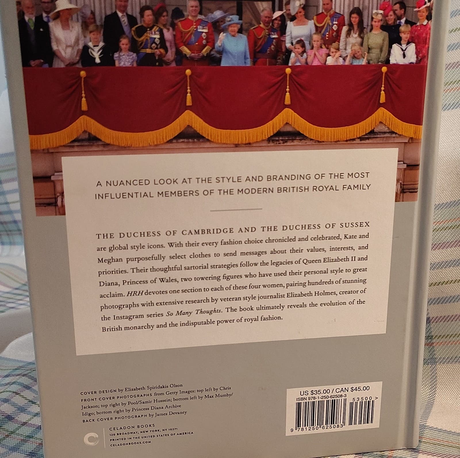 Elizabeth Holmes HRH: So Many Thoughts on Royal Style (2020, Hardcover) - Thumbnail 3