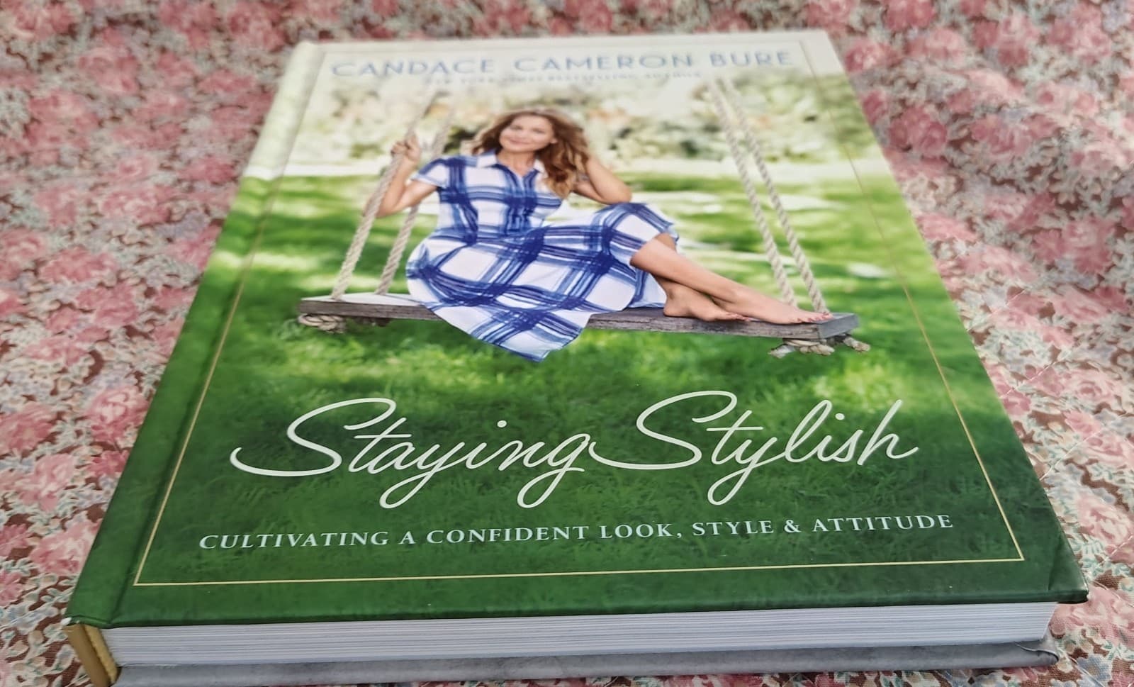 Staying Stylish : Cultivating a Confident Look, Style, and Attitude by... - Thumbnail 5