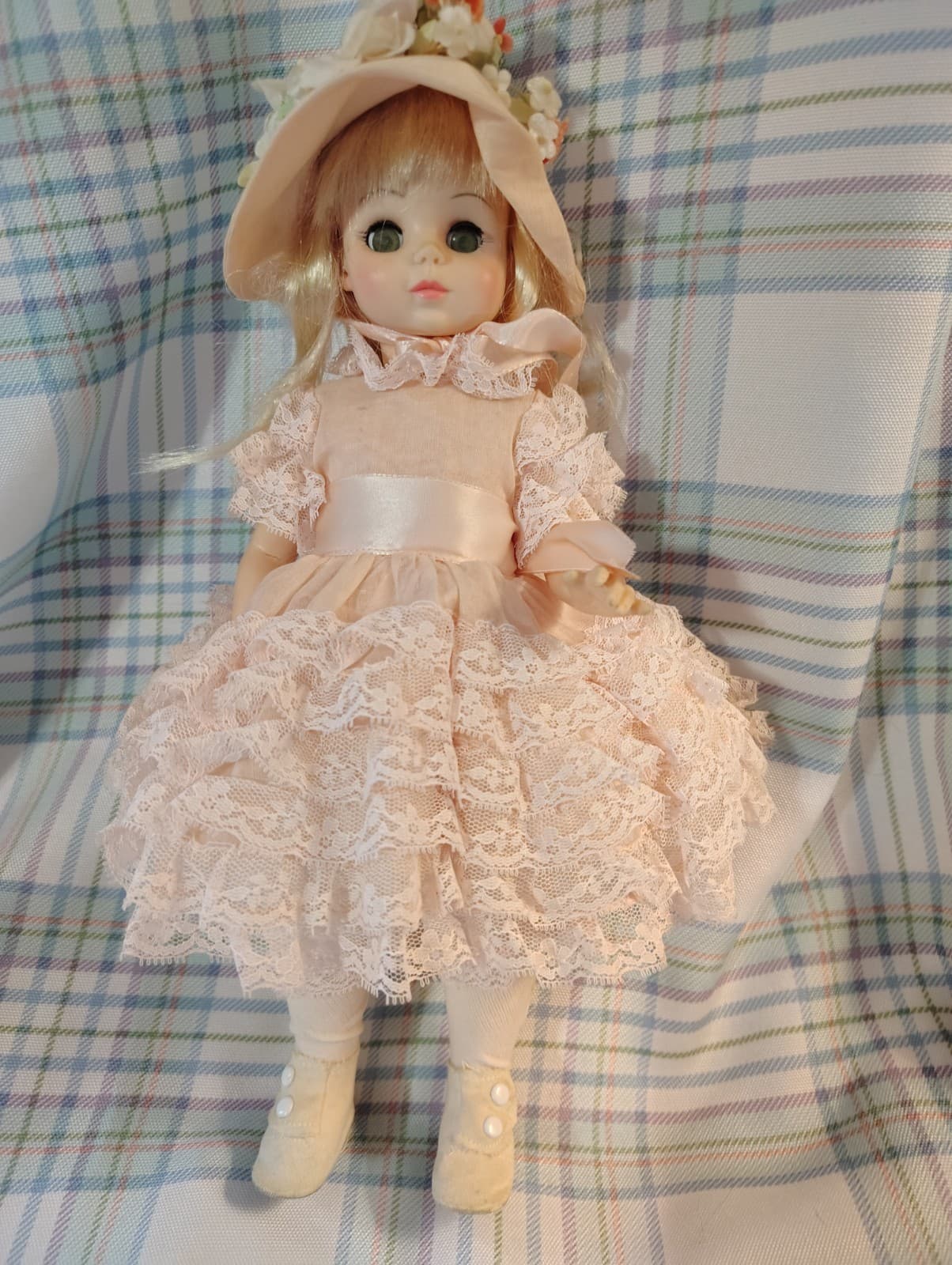 Madame Alexander Renoir Artist Doll 12in Blonde Hair Pink Lace Dress Floral Hat - Thumbnail 6