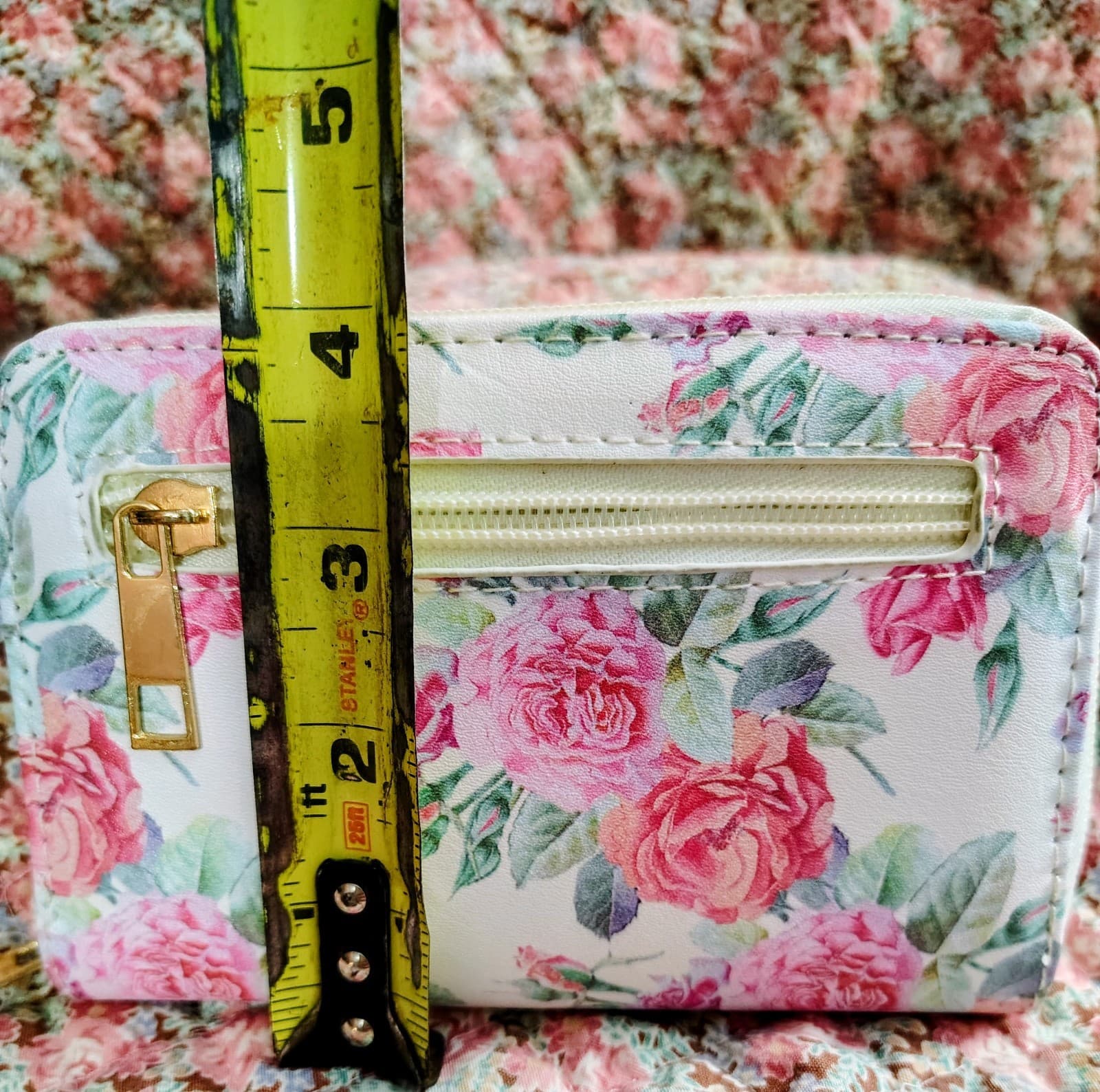 NEW Floral Roses Vinyl Zip Around Wallet - Thumbnail 4