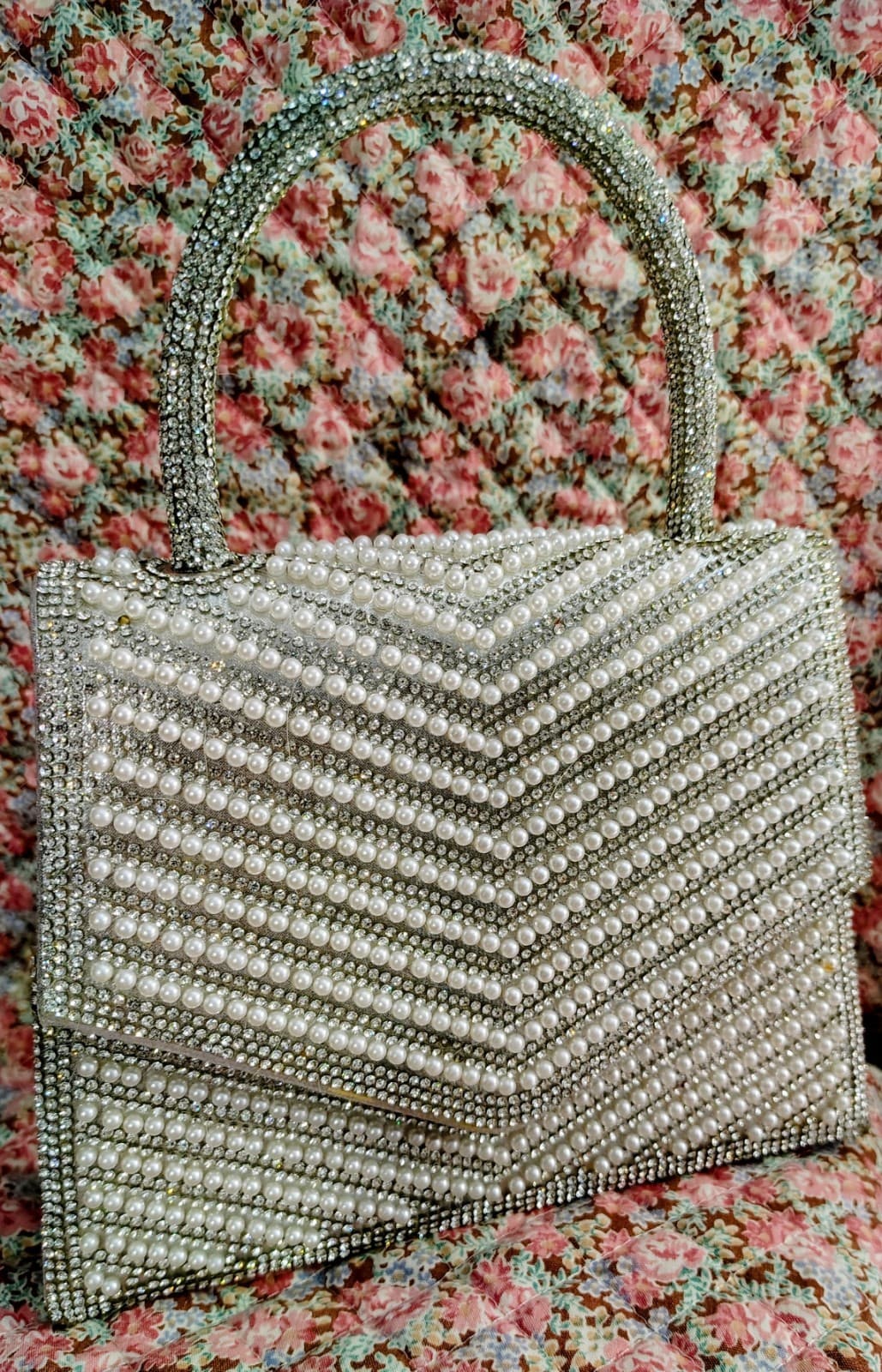 White/Ivory Beaded Embellished Formal Dress Handbag Metal Chain Strap
