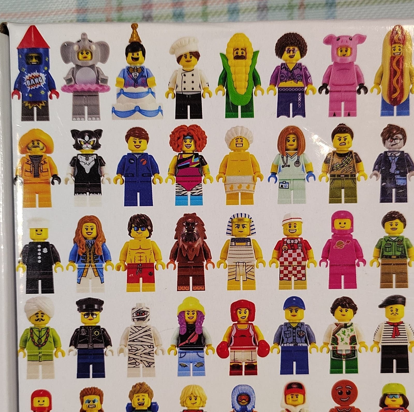 LEGO Minifigure 1000 Piece Jigsaw Puzzle Art Theme Chronicle Books 2020 - Thumbnail 6