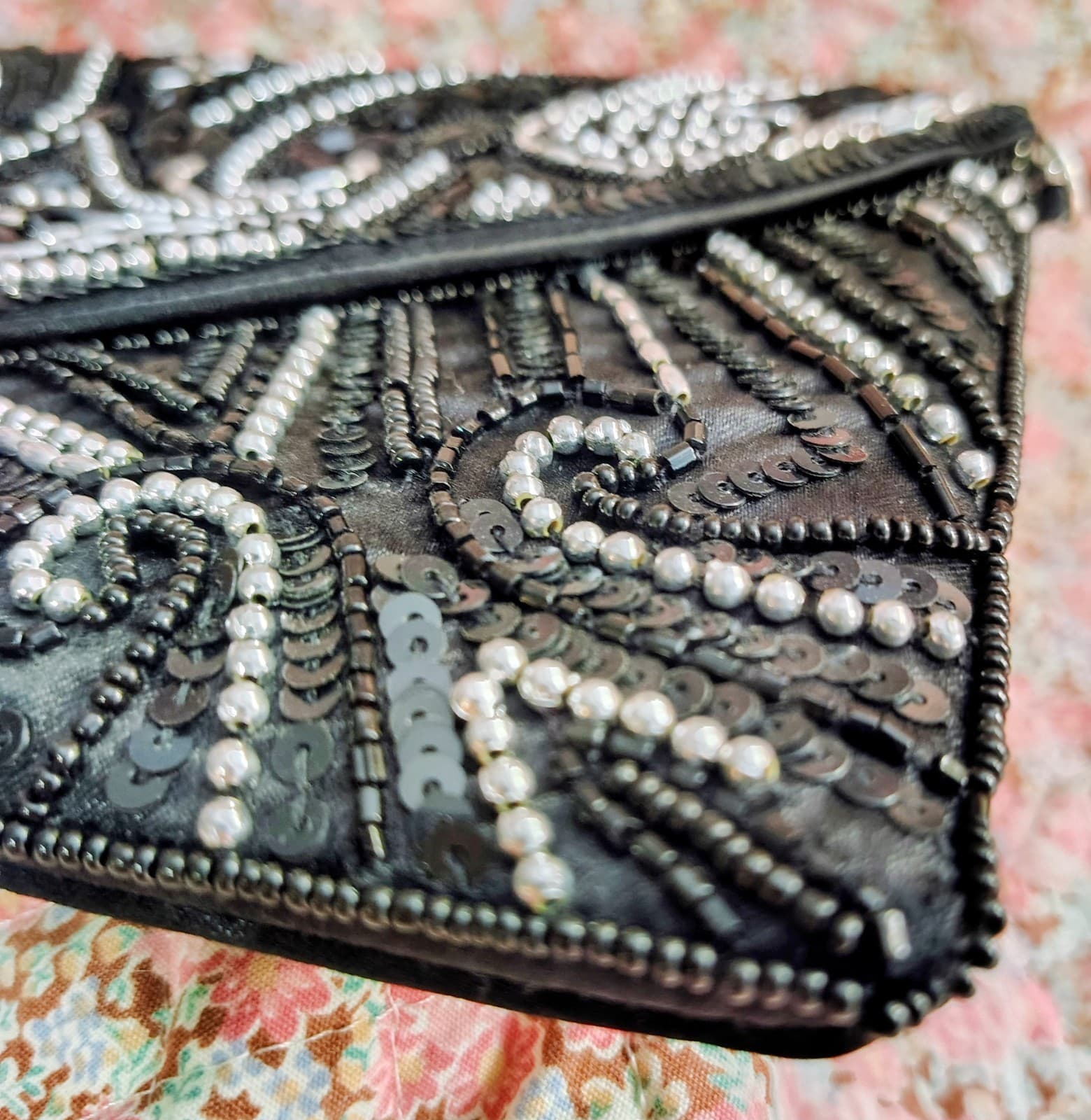 NEW Black Formal Beaded Embellished Dress Clutch With Silver Metal Chain Strap - Thumbnail 2