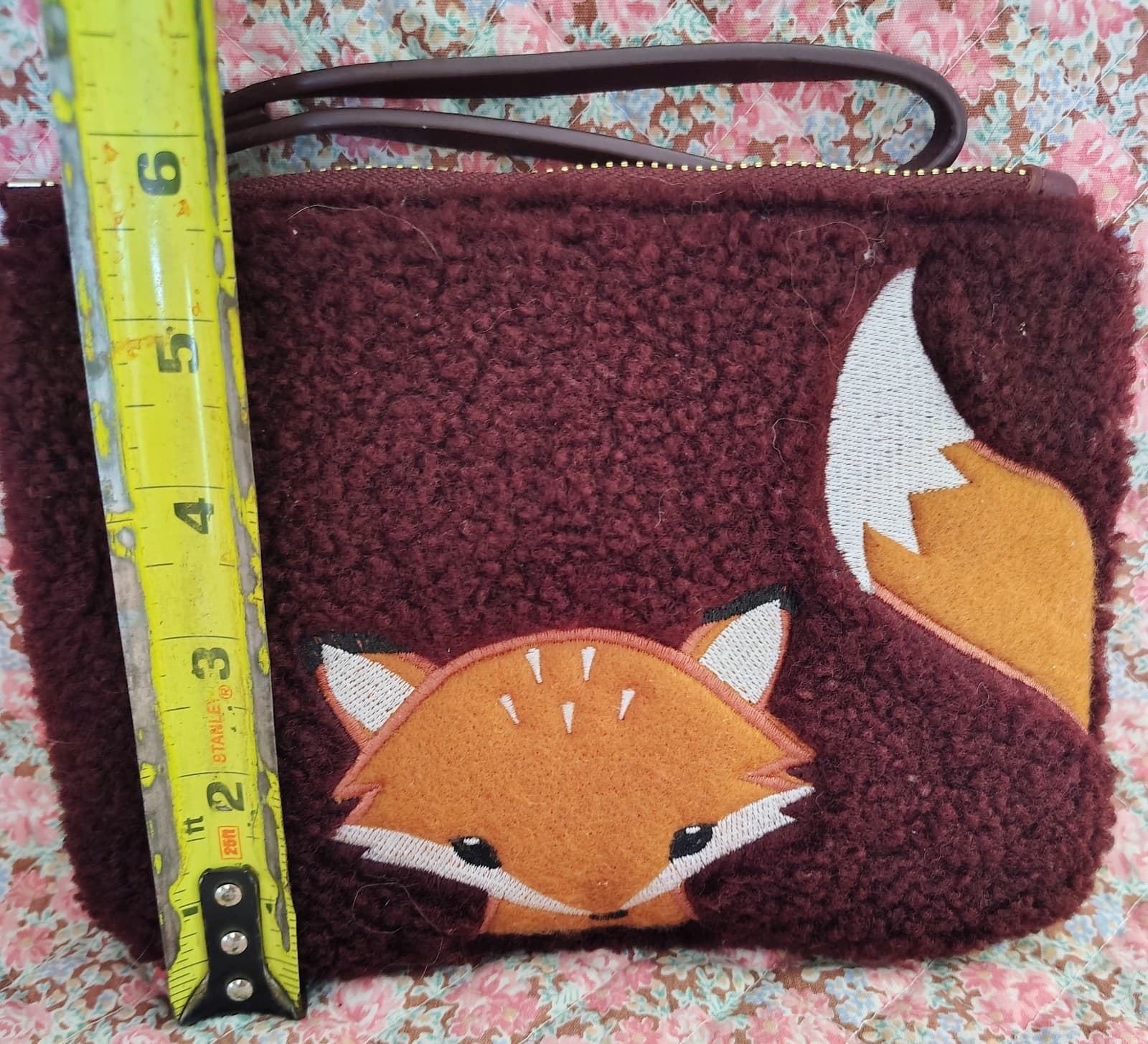 Old Navy Zippered Maroon Sherpa Polyester Wristlet With Fox Embroidery - Thumbnail 6