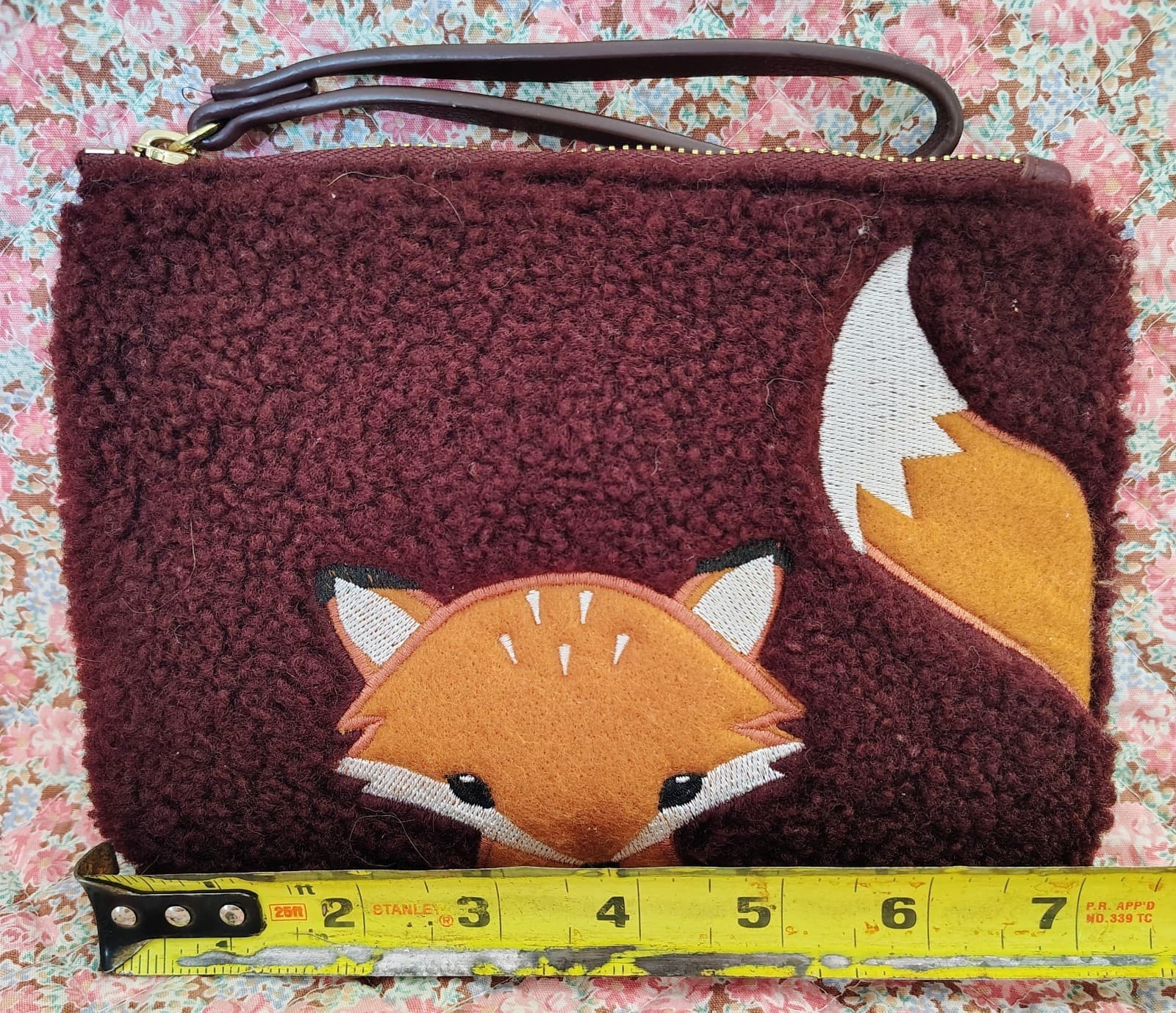 Old Navy Zippered Maroon Sherpa Polyester Wristlet With Fox Embroidery - Thumbnail 4