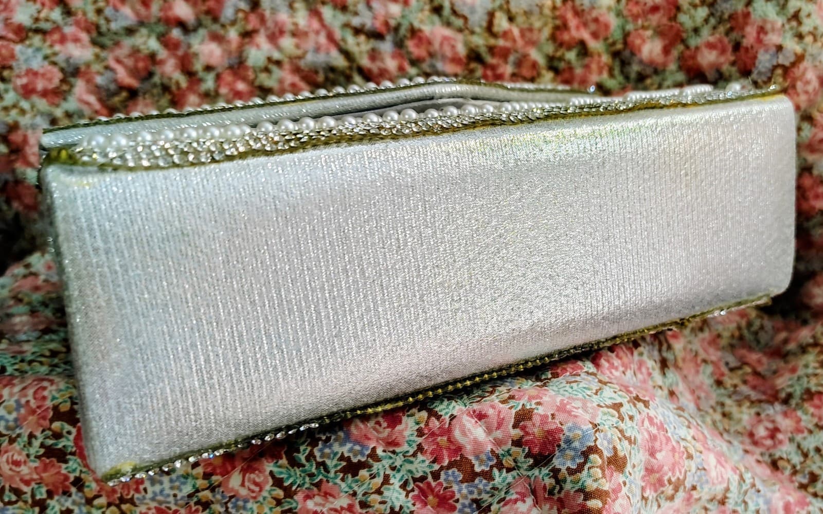 White/Ivory Beaded Embellished Formal Dress Handbag Metal Chain Strap - Thumbnail 4
