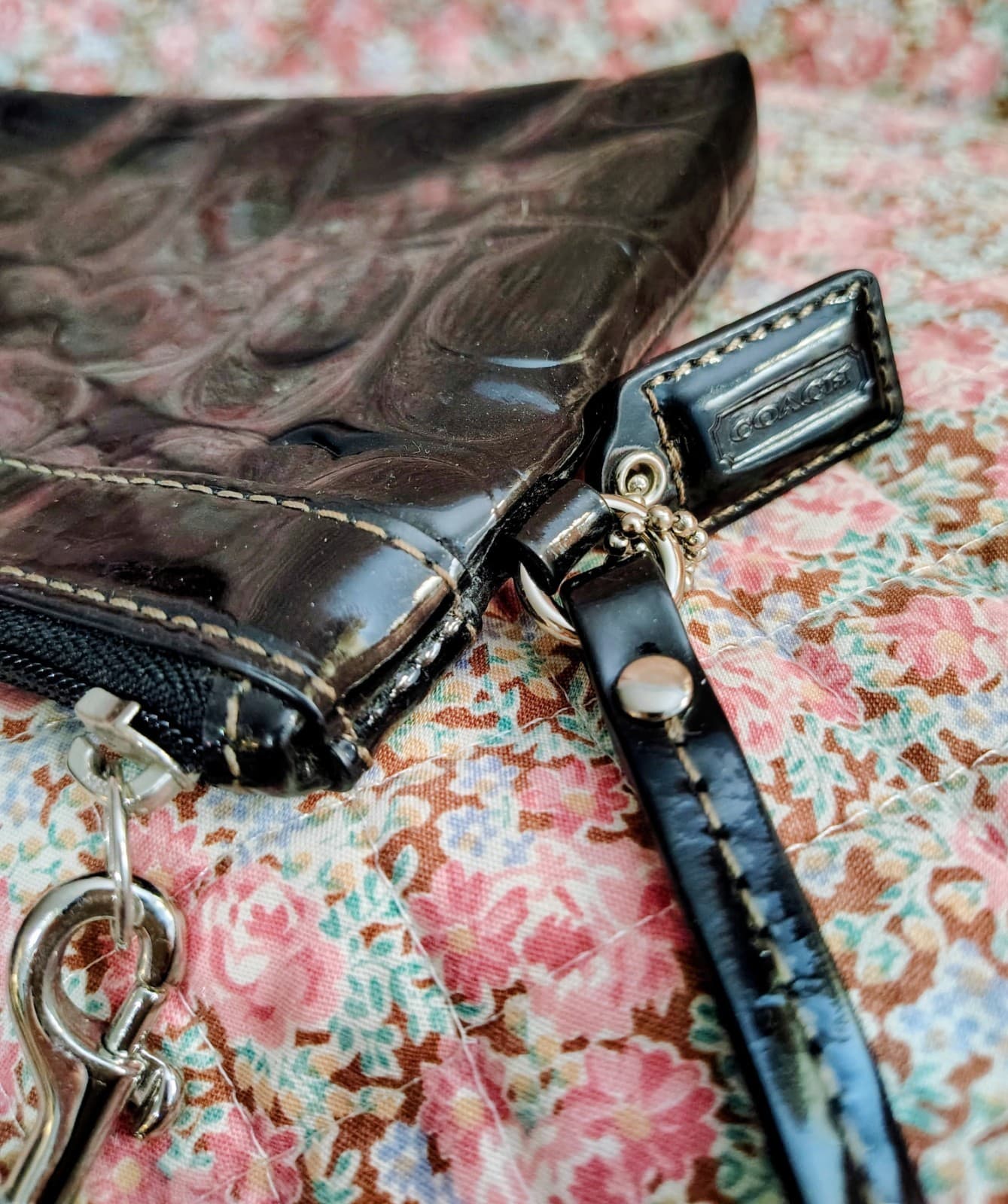 Vintage COACH Signature Stitch Black Patent Leather Wristlet, Wallet, Clutch - Thumbnail 4