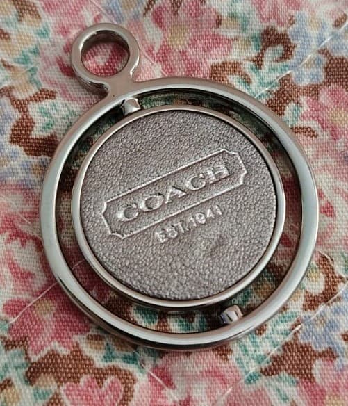 Coach Round Zipper Pull/Charm - Thumbnail 2