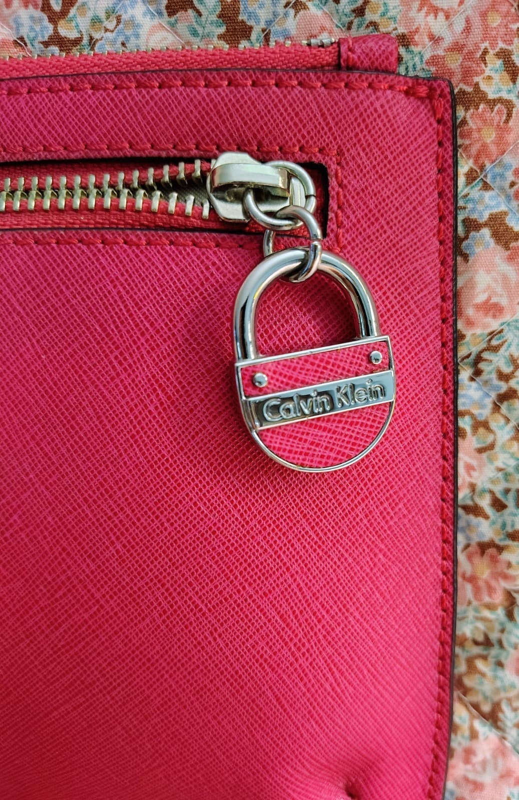NWOT Calvin Klein Hot Pink Clutch With Strap And Lock Charm - Thumbnail 2