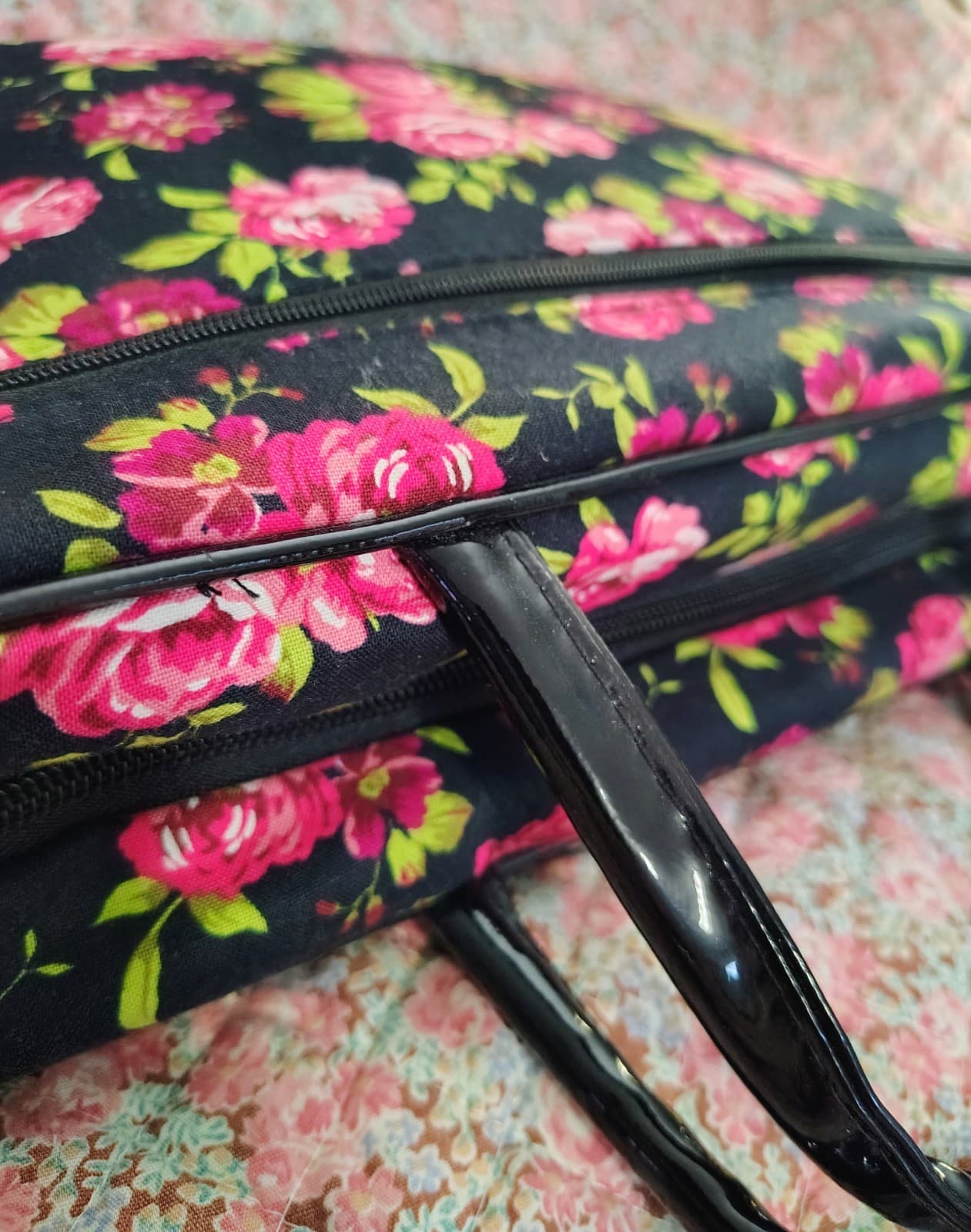 Large floral Fabric Travel Bathroom Cosmetic Bag - Thumbnail 6