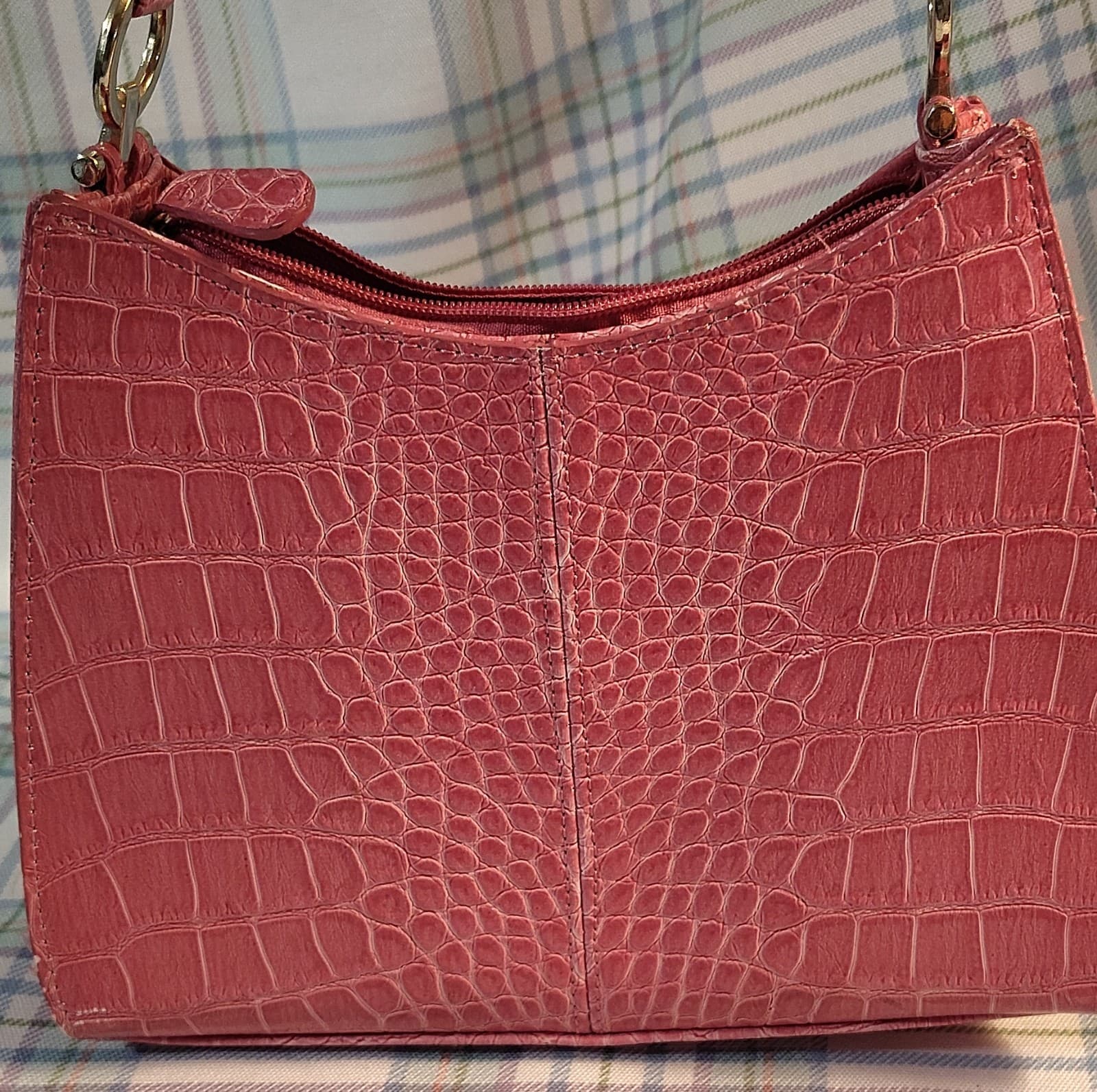 Liz Claiborne Crocodile Embossed Shoulder Bag Pink Gold Hardware Small