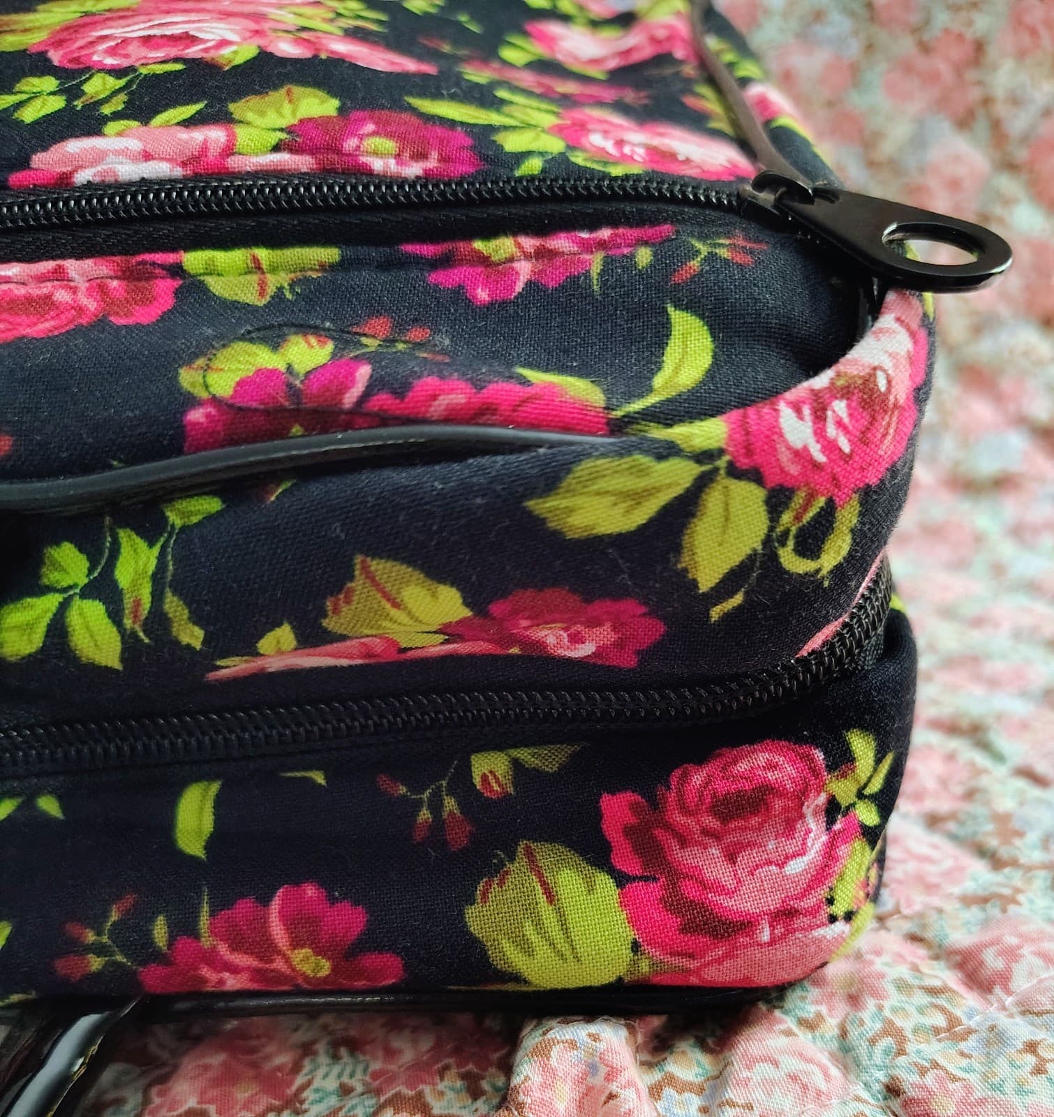 Large floral Fabric Travel Bathroom Cosmetic Bag - Thumbnail 7