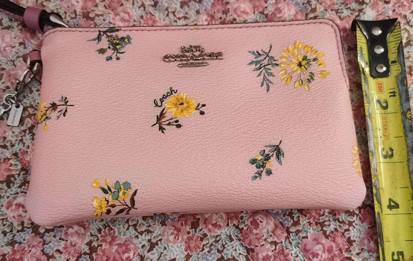 Coach Pink Floral Zip Wristlet With Butterfly and Coach C Bag Charms - Thumbnail 6