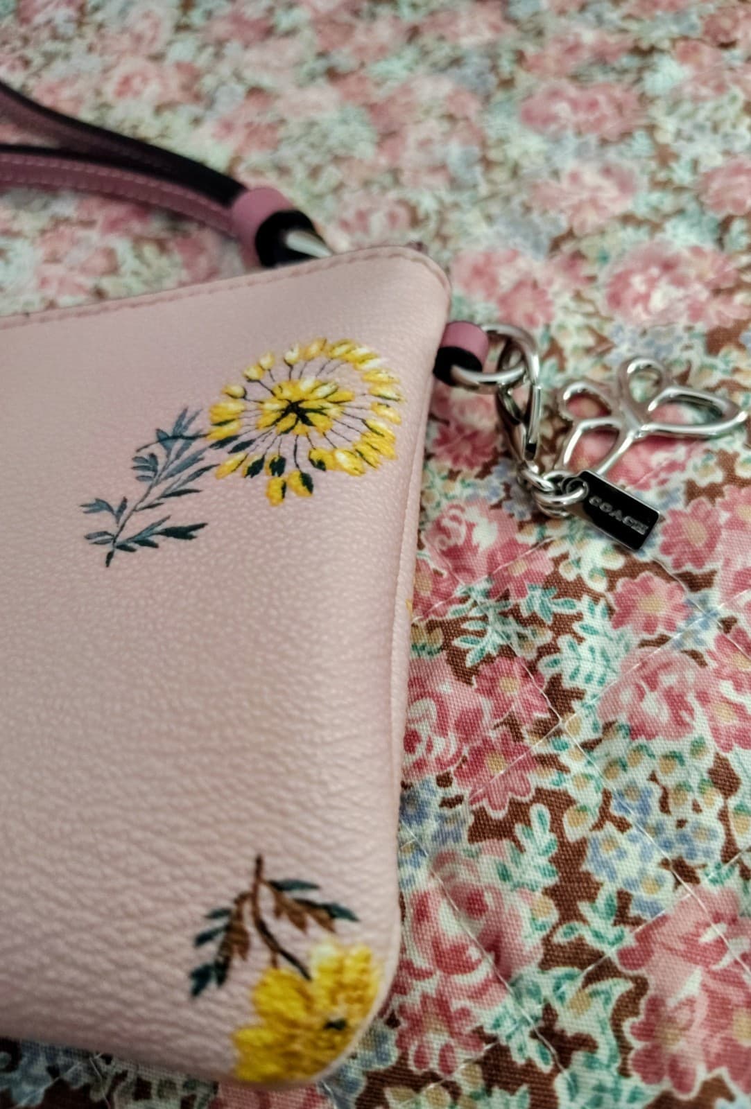 Coach Pink Floral Zip Wristlet With Butterfly and Coach C Bag Charms - Thumbnail 11