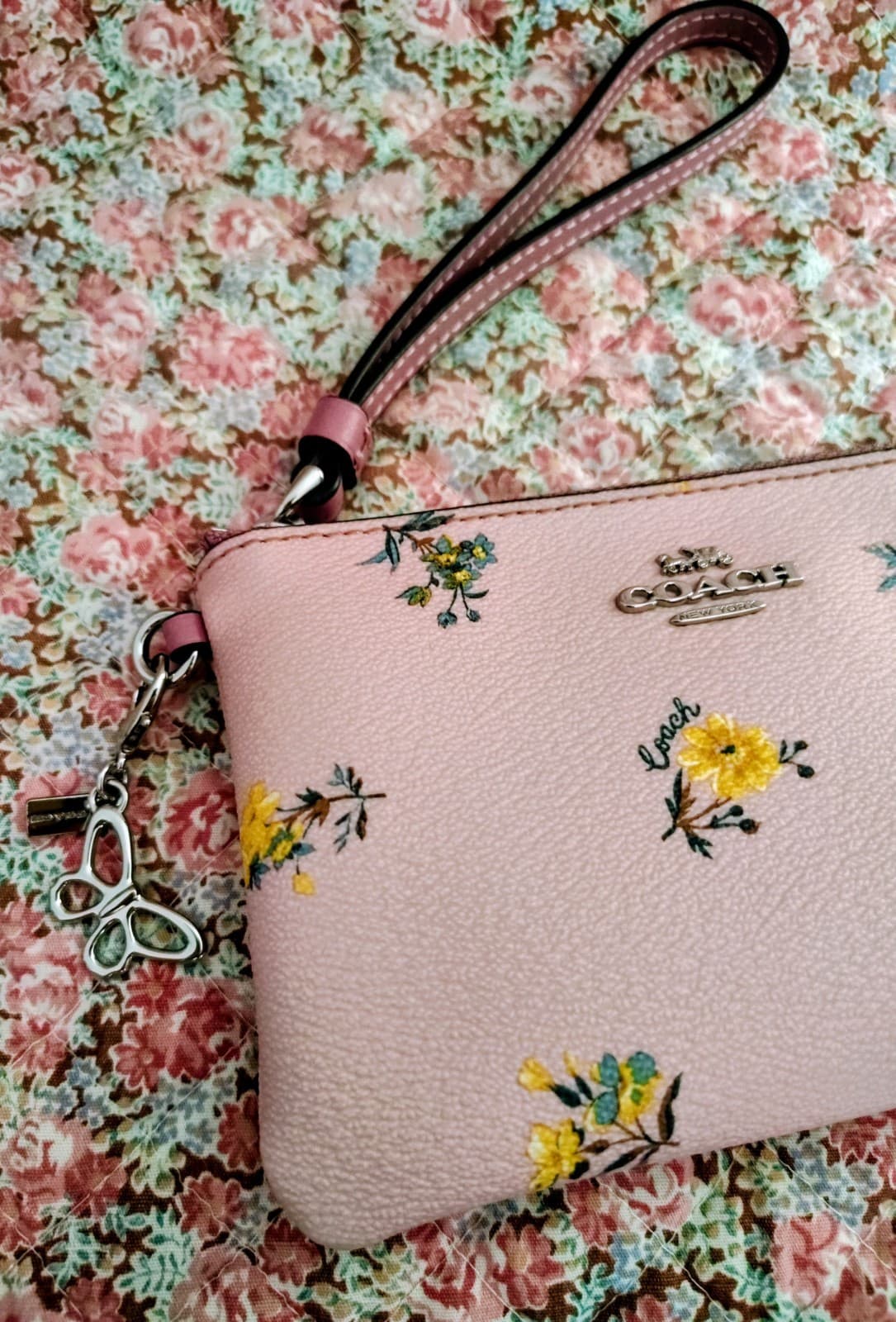Coach Pink Floral Zip Wristlet With Butterfly and Coach C Bag Charms - Thumbnail 12