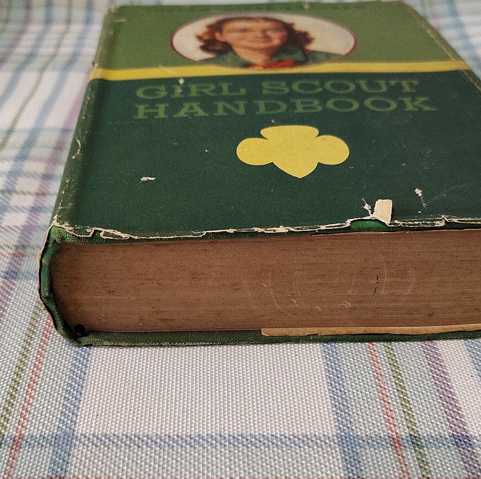 Vintage Girl Scouts Intermediate Program Handbook 1940 Edition - Thumbnail 3