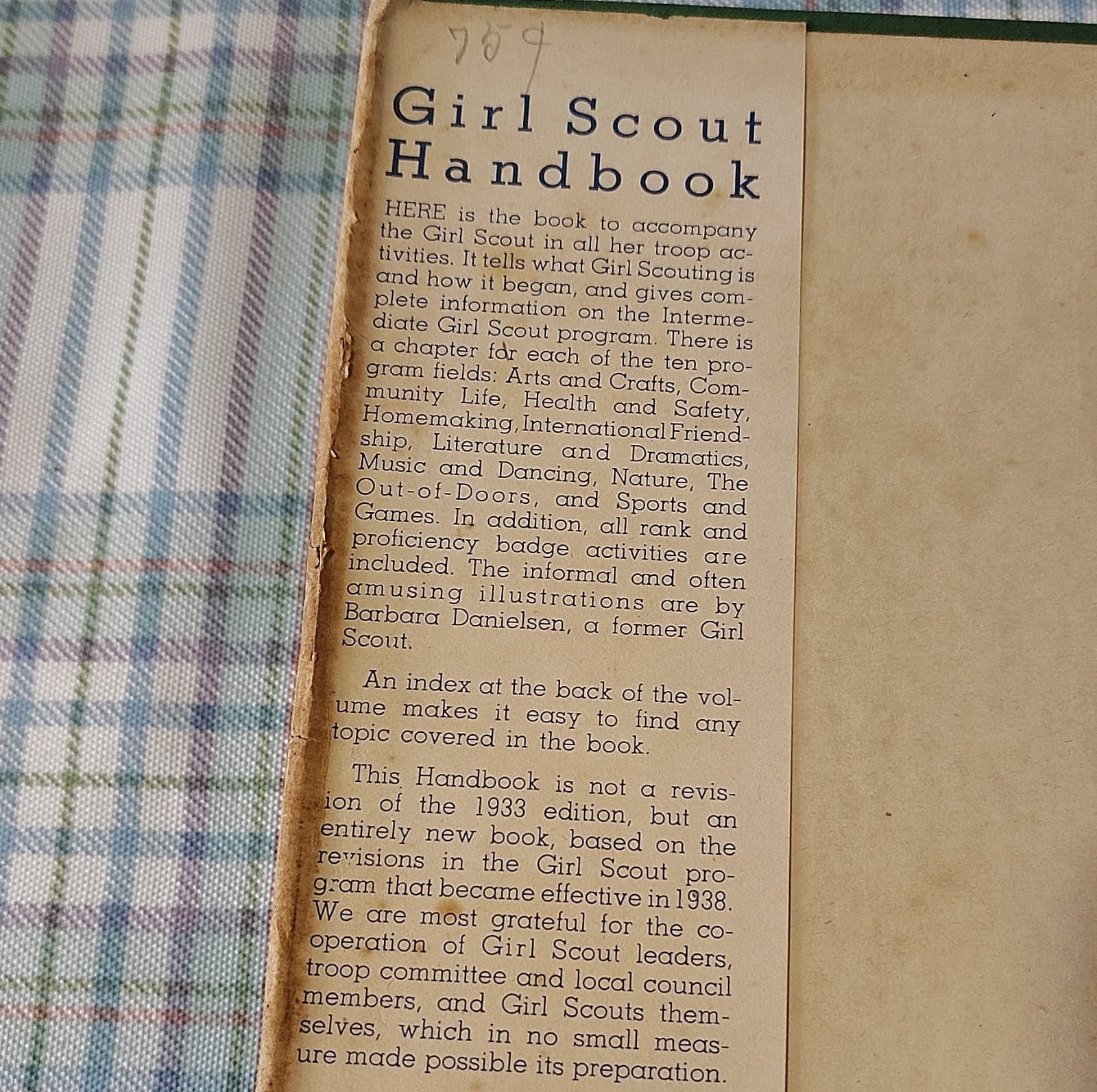 Vintage Girl Scouts Intermediate Program Handbook 1940 Edition - Thumbnail 8