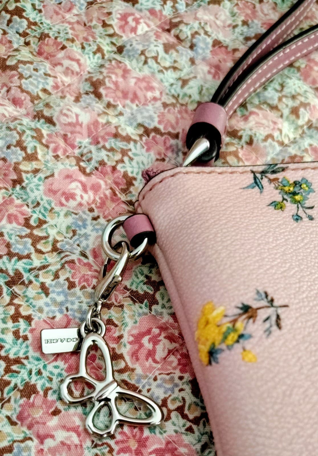 Coach Pink Floral Zip Wristlet With Butterfly and Coach C Bag Charms - Thumbnail 13