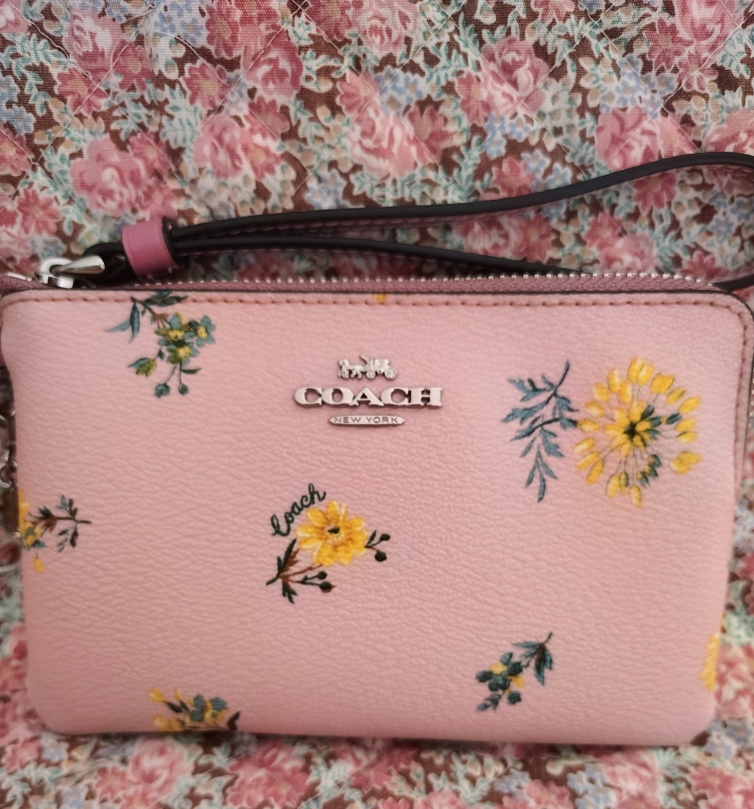 Coach Pink Floral Zip Wristlet With Butterfly and Coach C Bag Charms - Thumbnail 5