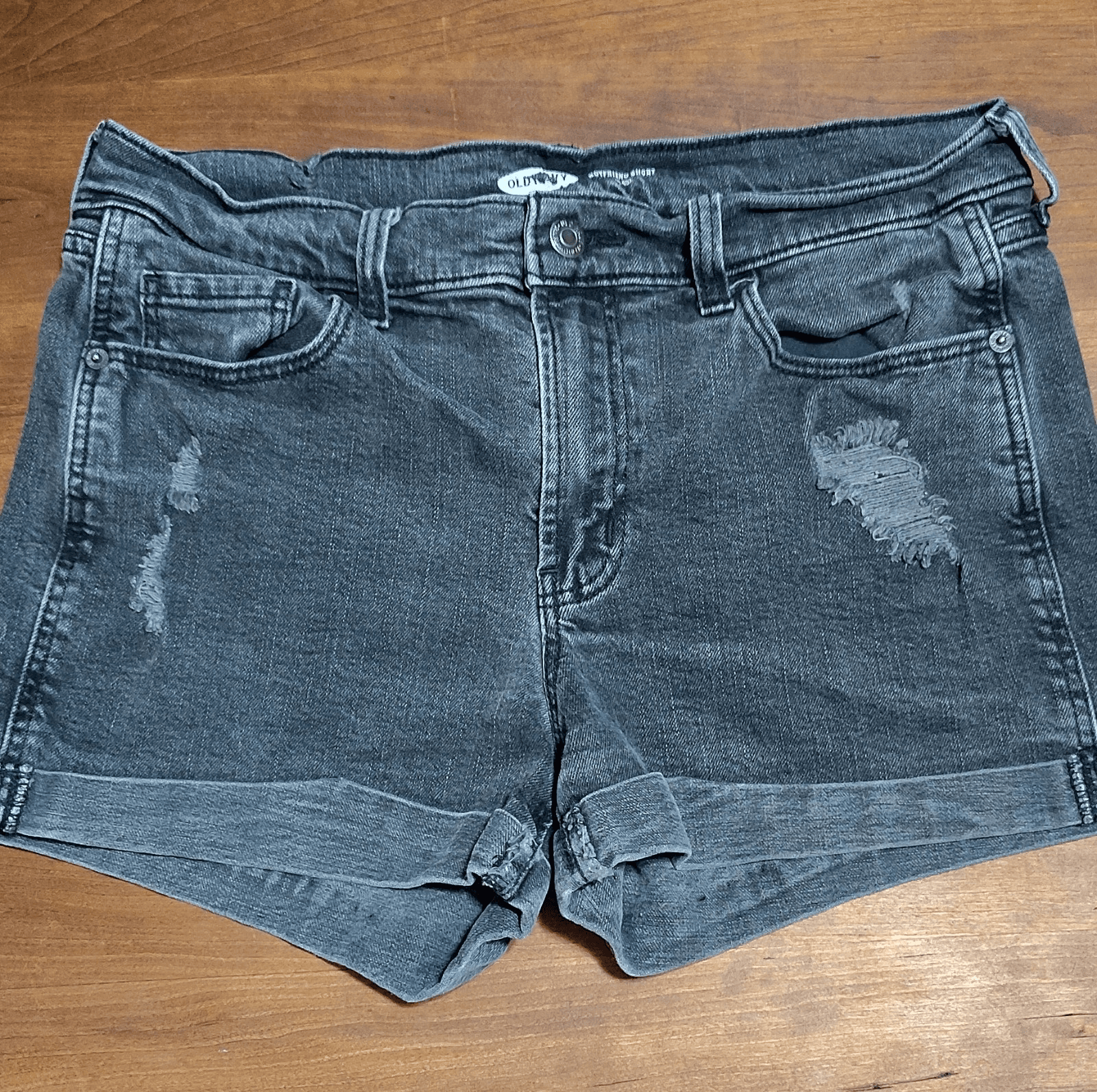 Old Navy Boyfriend Short Black Denim Women's Size 6 Distressed Cuffed Stretch