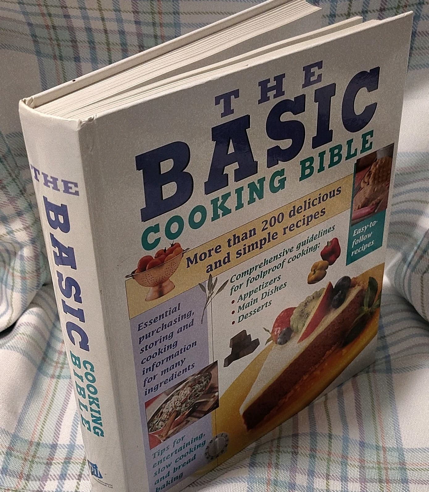 The Basic Cooking Bible, Hardcover 2005 - Thumbnail 2