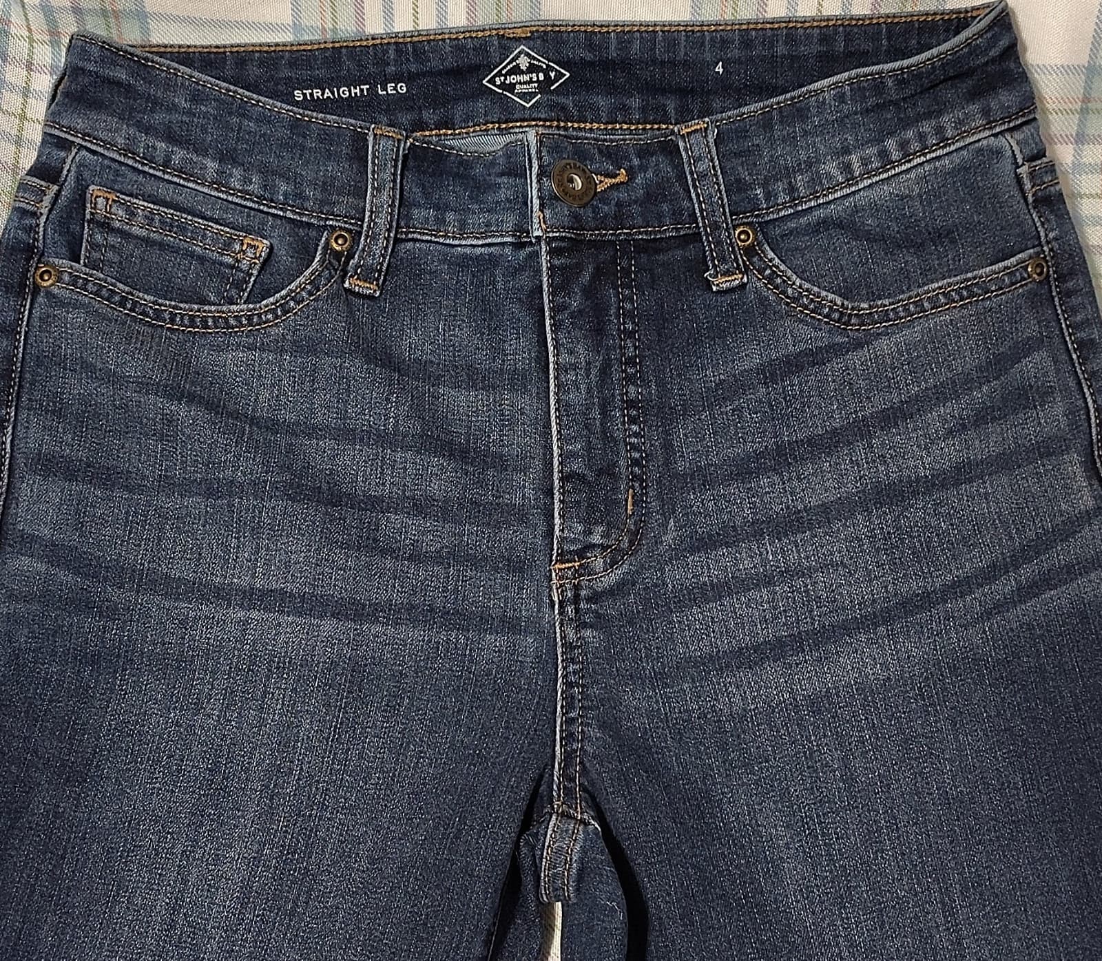 St. John's Bay Womens Straight Leg Blue Denim Jeans Size 4 Regular Fit