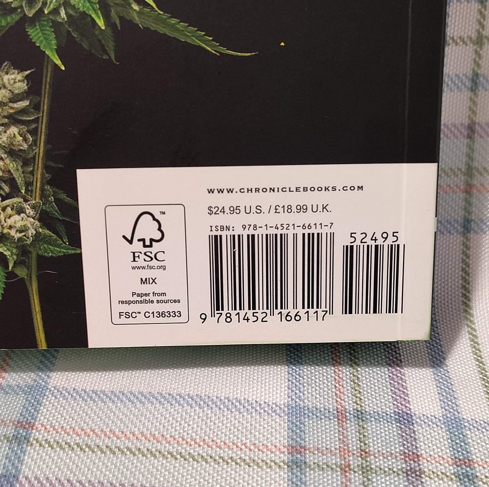Green: A Pocket Guide to Pot by Dan Michaels, Chronicle Books, Marijuana Strains - Thumbnail 3