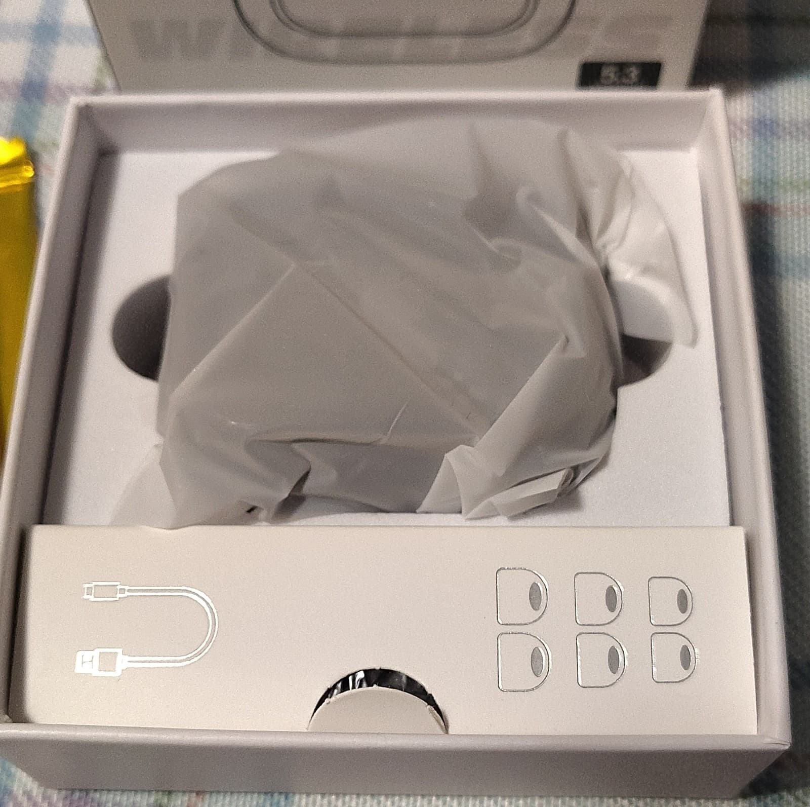 NIB T21 Bluetooth In-Ear Earbuds, LCD Touch Screen, ANC, Equalizer, Black - Thumbnail 7