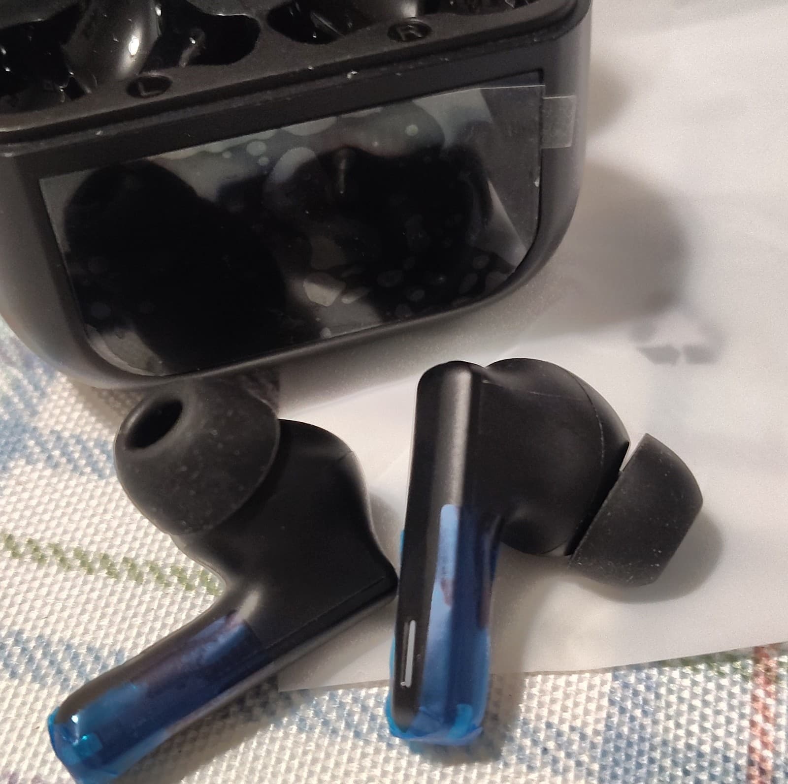 NIB T21 Bluetooth In-Ear Earbuds, LCD Touch Screen, ANC, Equalizer, Black